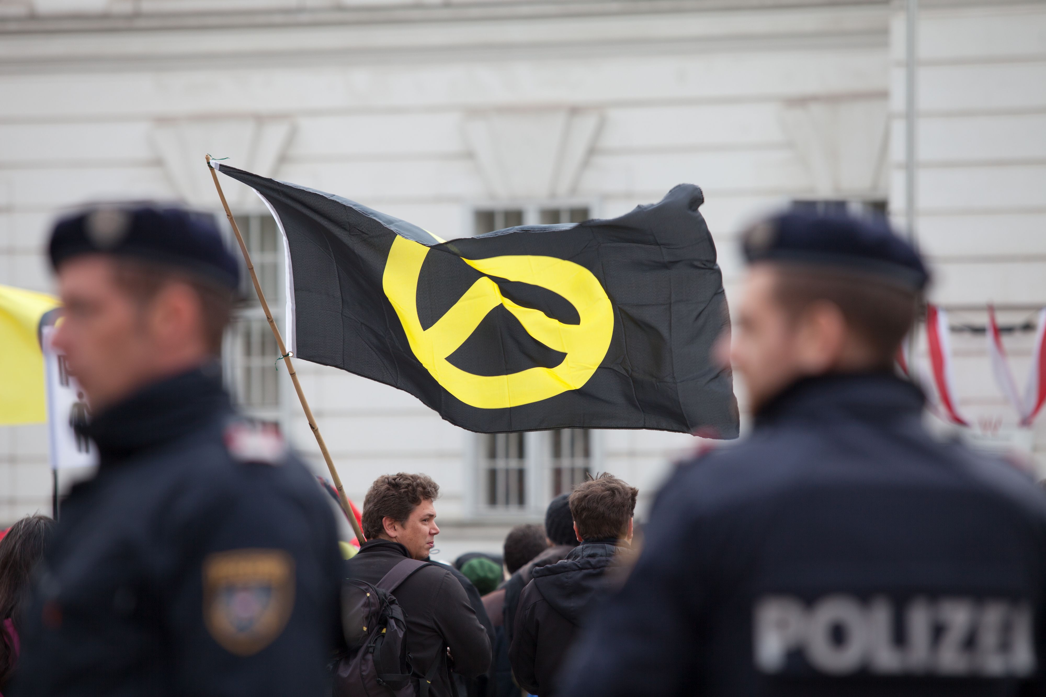 Auch die Identitäre Bewegung kommt in dem Bericht vor.