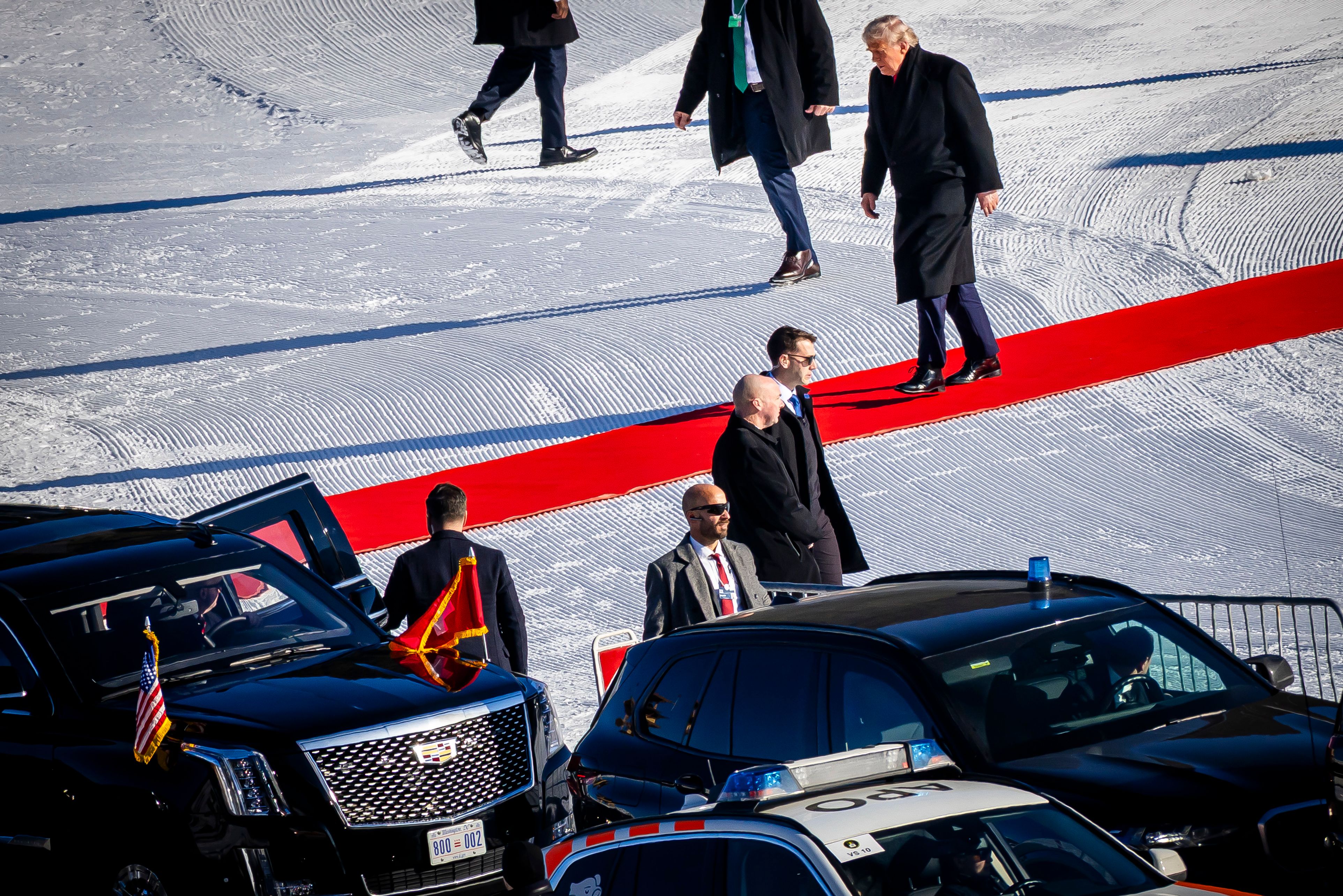 Donald Trump dürfte zum ersten Mal in das Auto eingestiegen sein.