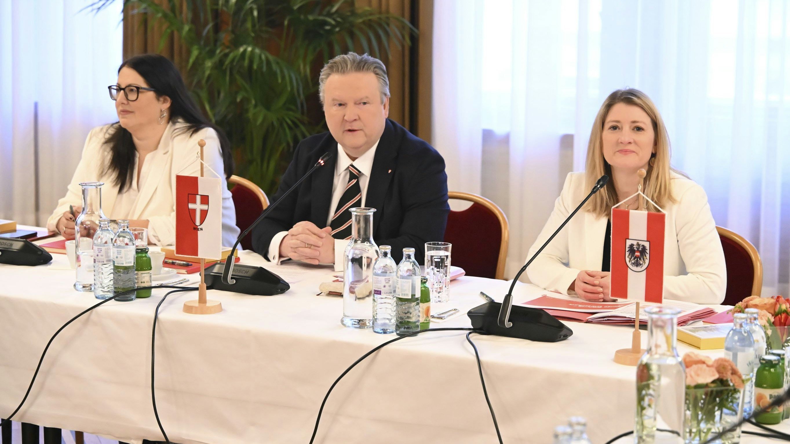 Heute.at - Stadt baut bis 2029 KI-Center um 170 Millionen Euro