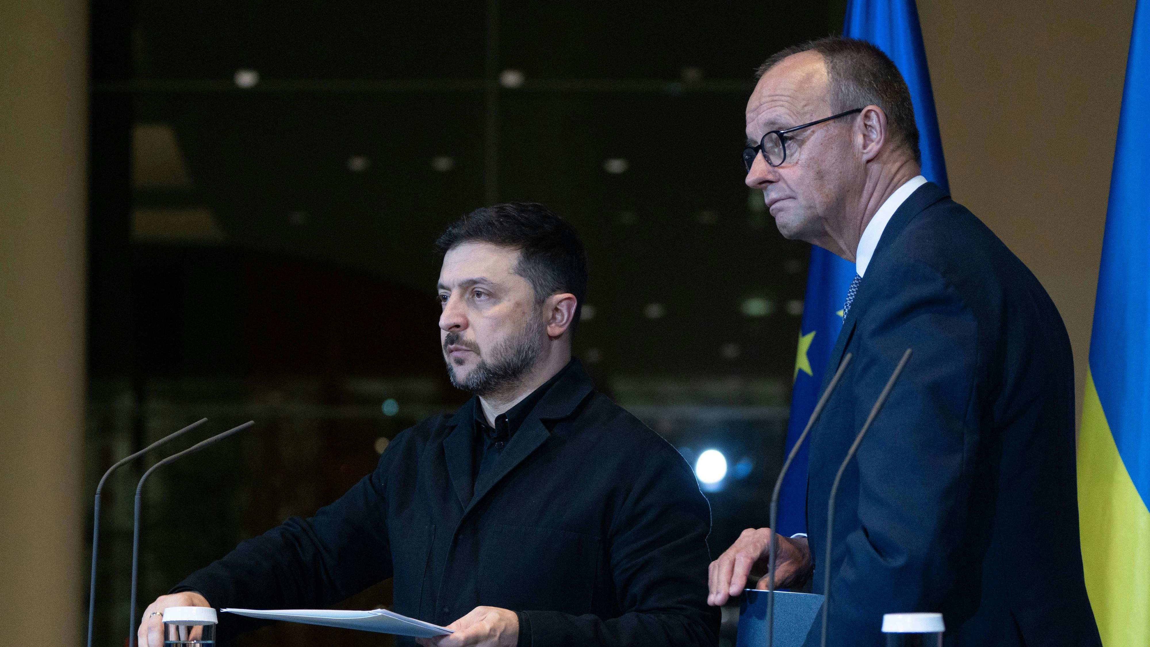 Heute.at - Putin-Spionin saß direkt hinter Merz und Selenskyj