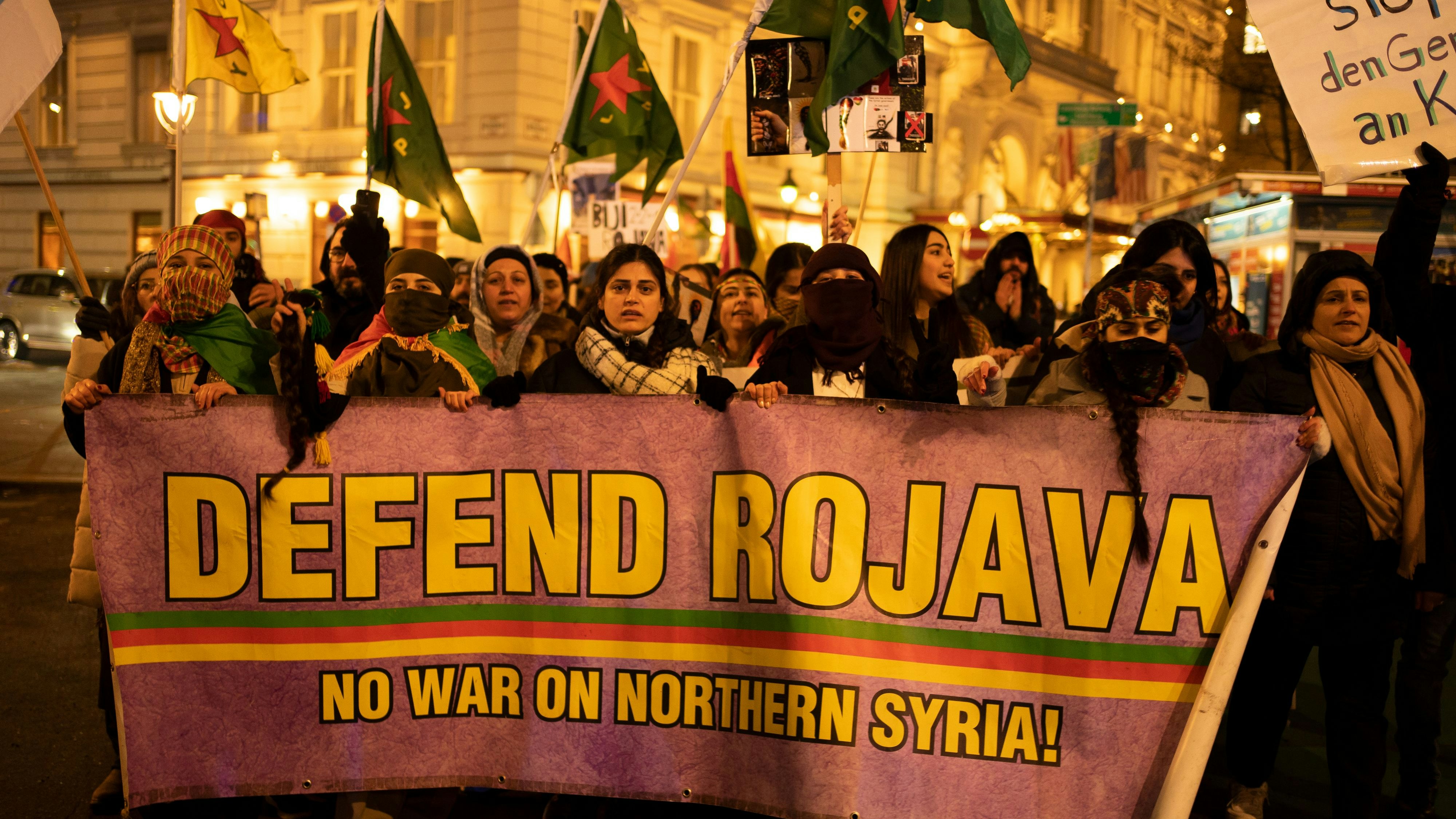 Heute.at - Mehrere Demos sorgen für Verkehrs-Chaos in Wiener City