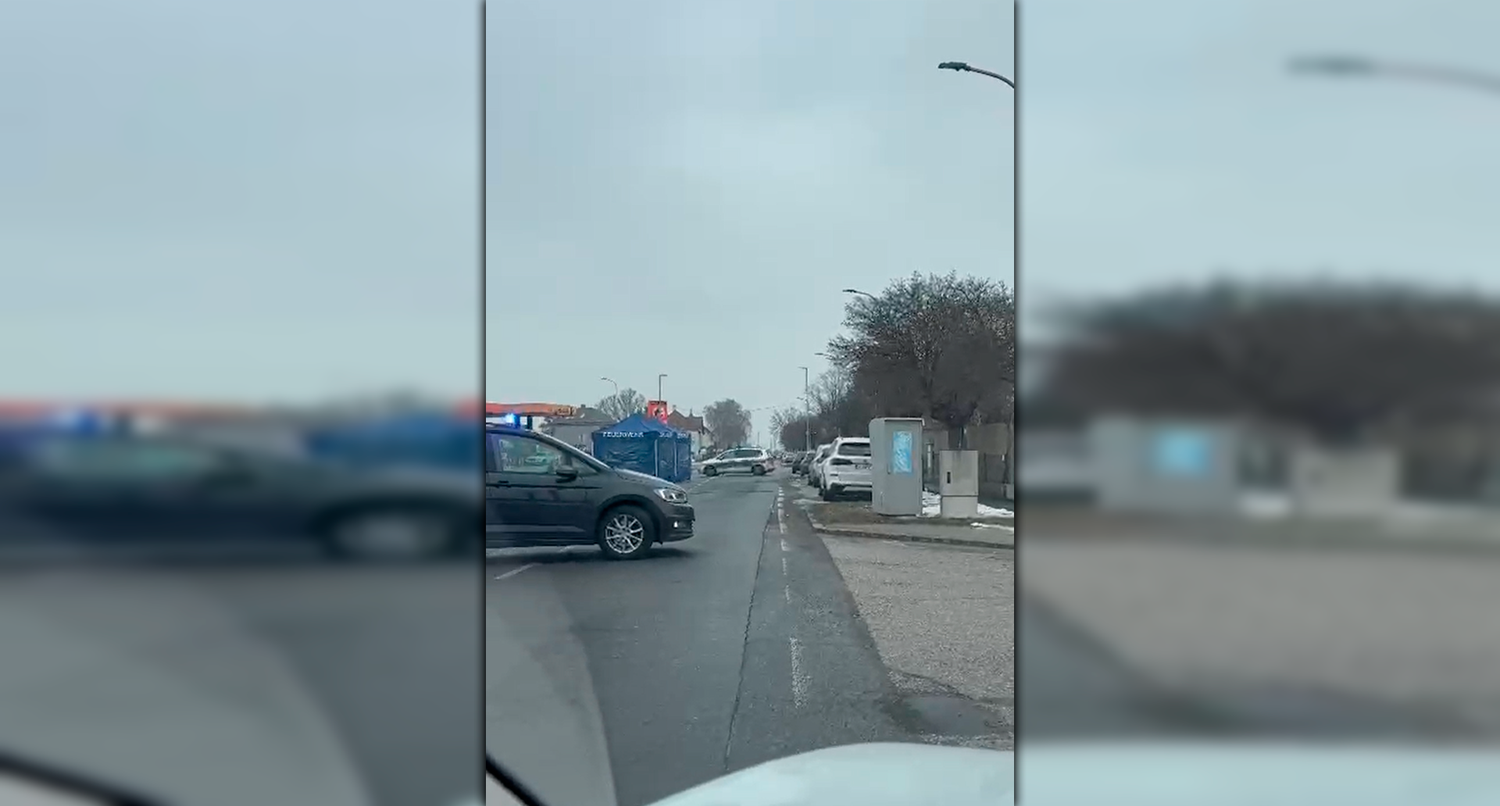 Die Polizei sperrte die Straße ab.