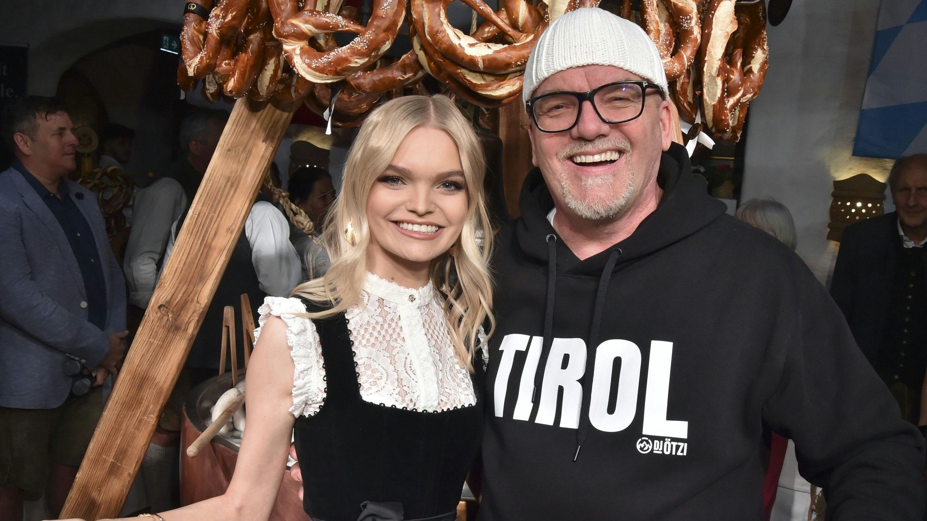 Heute.at - Sie macht so viel – DJ Ötzi verteidigt seine Tochter