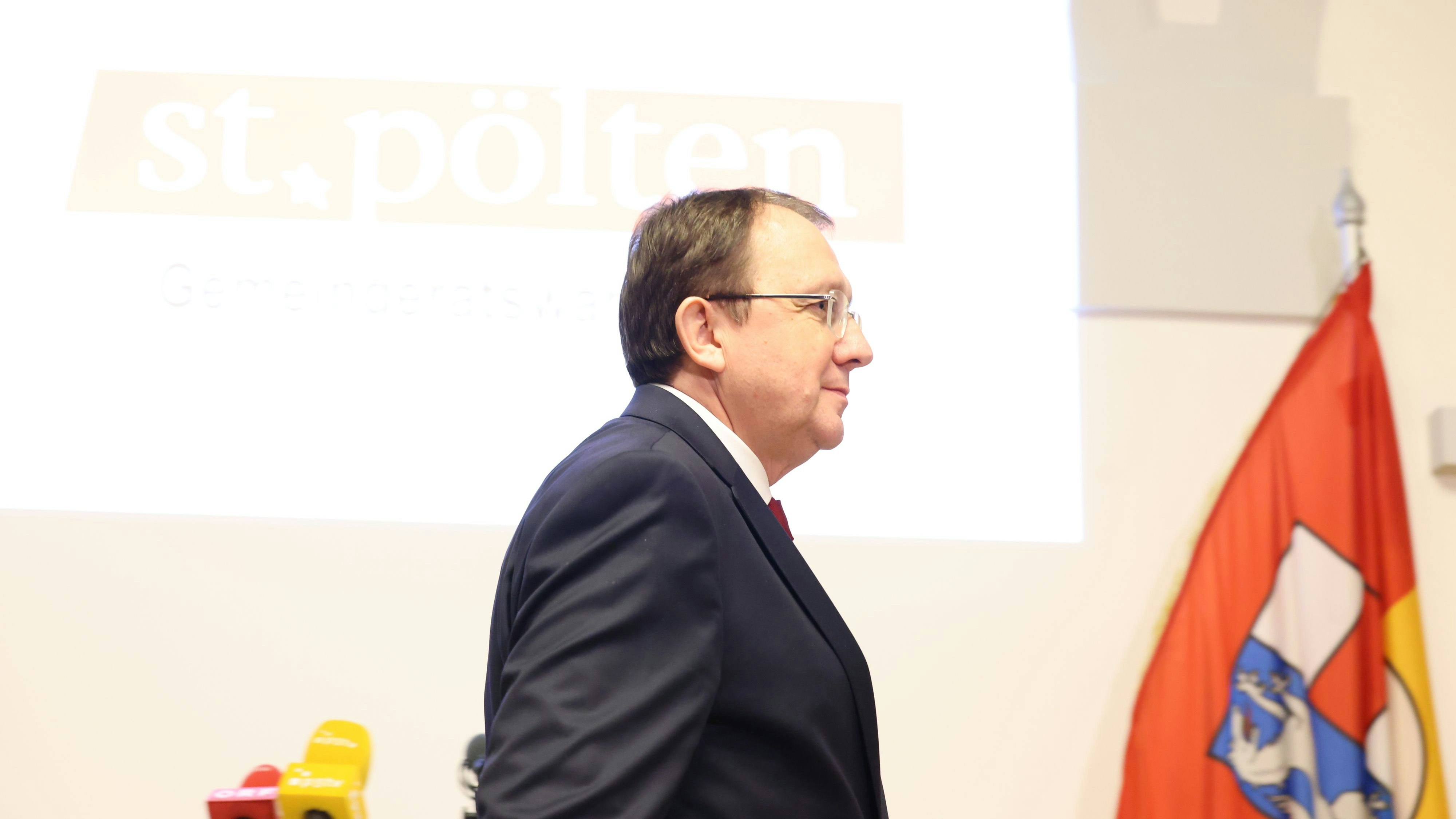 Heute.at - Jubel und Frust! Bilder vom Wahlabend in St. Pölten