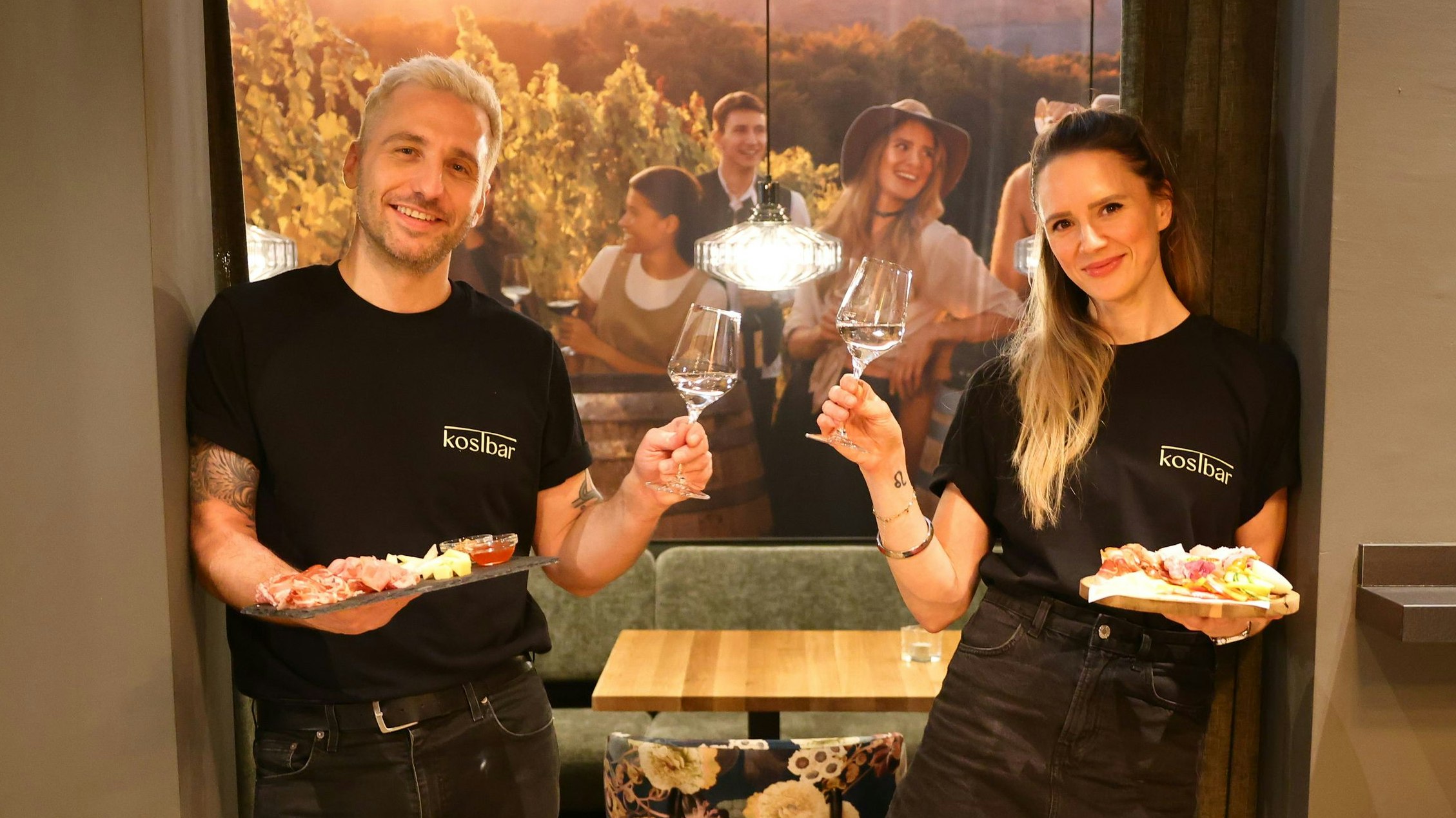 Die ehemalige Globetrotterin Patricia Fass und Ex-DJ Christian Fortmüller tischen jetzt in der kosTbar in Wien-Mariahilf Schmankerl aus dem steirischen Vzlcanland auf.