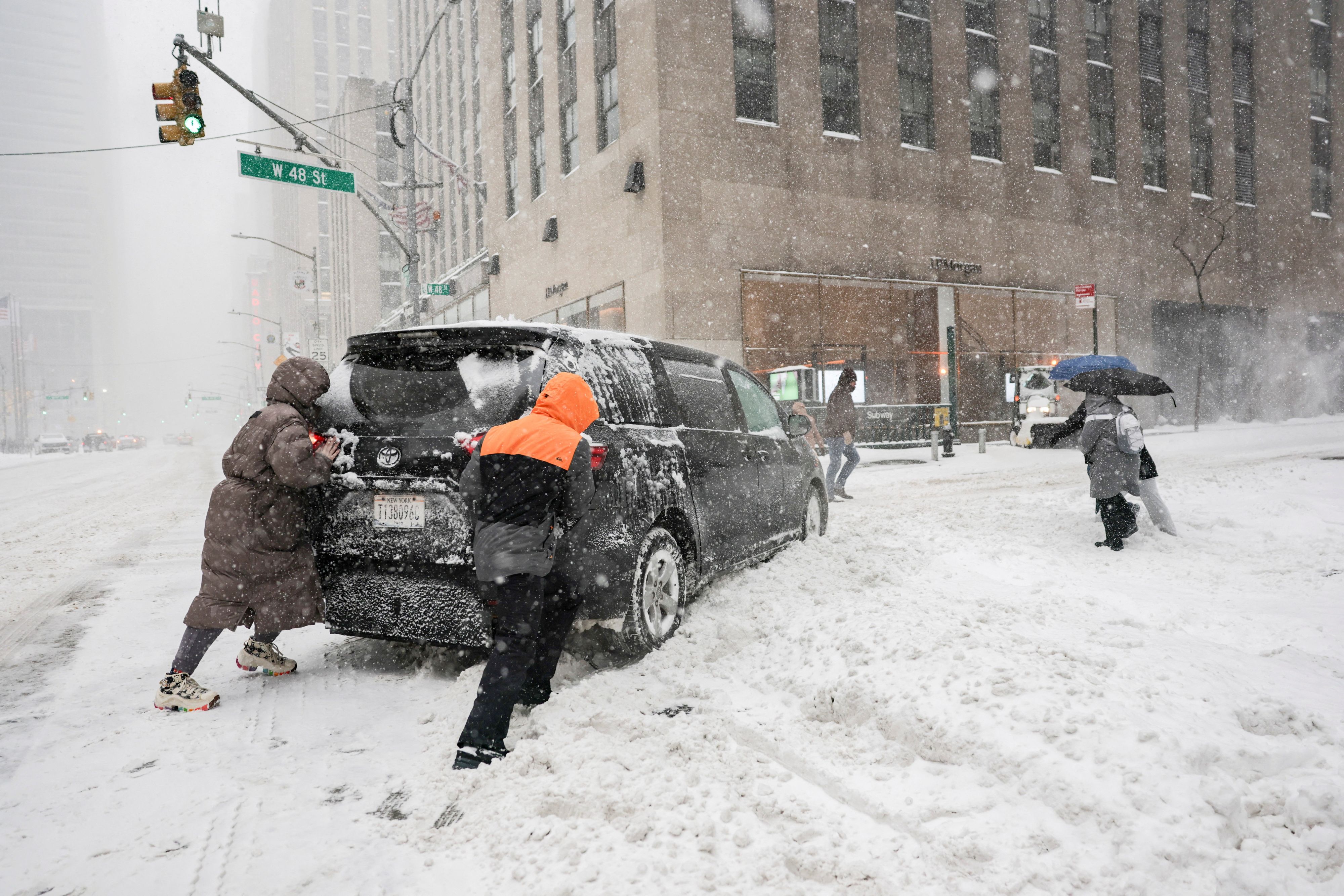 Ein heftiger Wintersturm wütet in den USA.