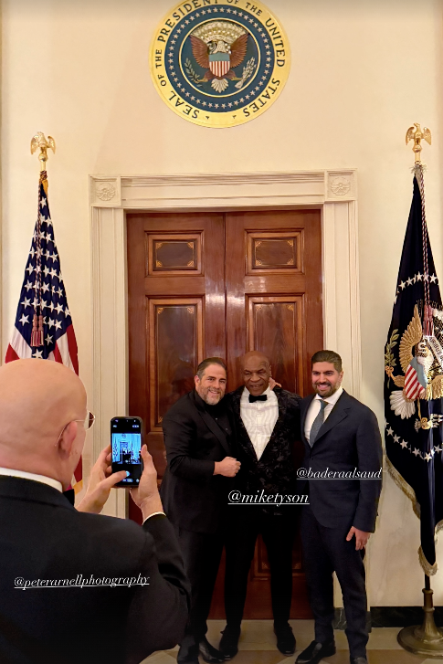 Box-Legende Mike Tyson mit Regisseur Brett Ratner und Badr bin Abdullah Al Saud aus dem saudischen Knigshaus
