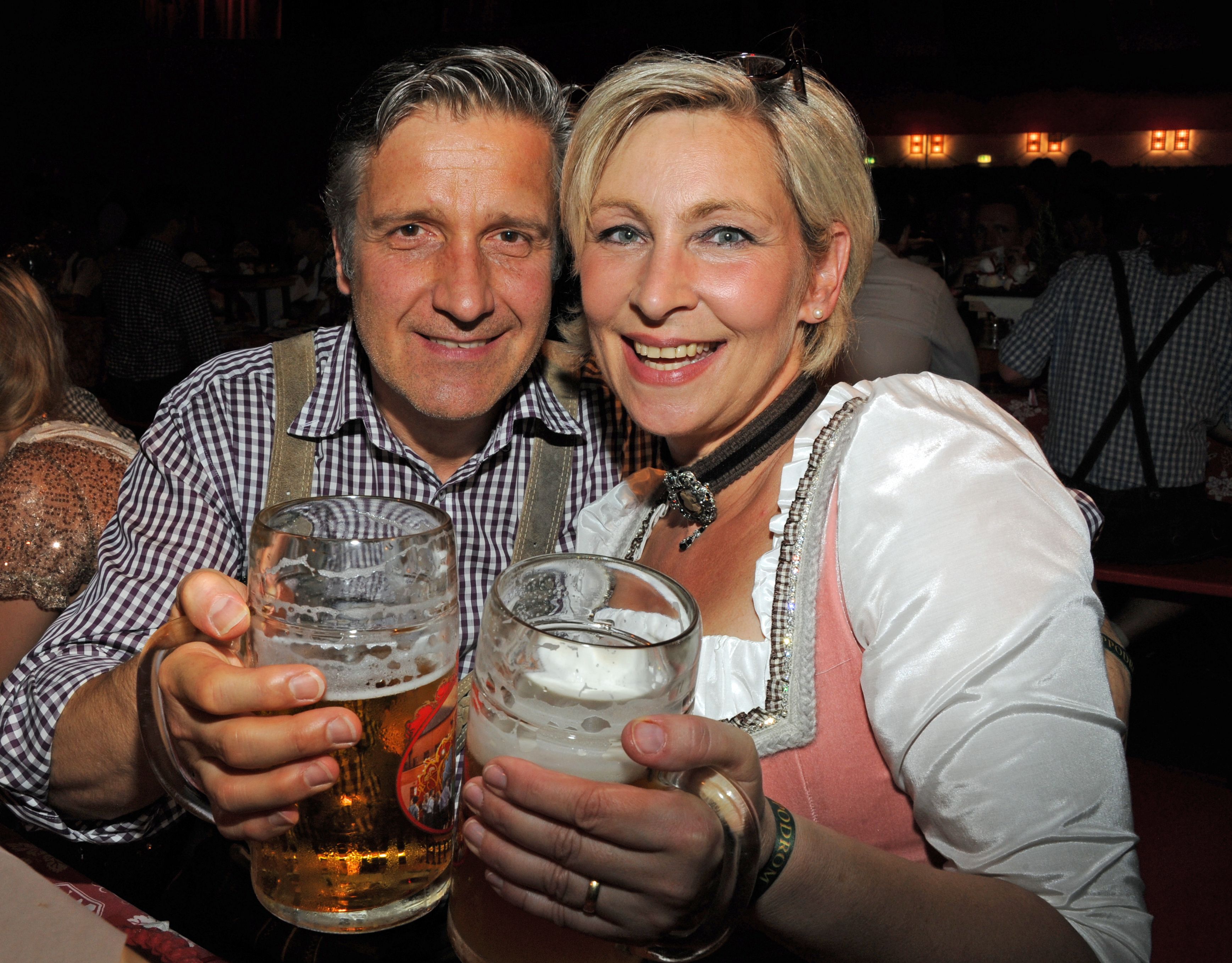 Heute.at - In Armen verstorben – Mann von Claudia Jung ist tot