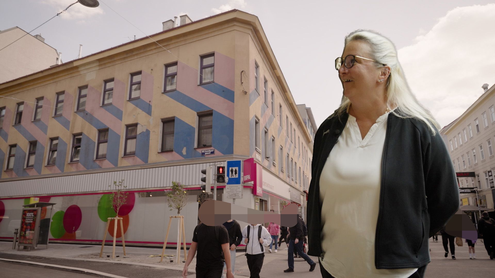 Elisabeth H. bangt um Zinshaus in Wien-Favoriten.