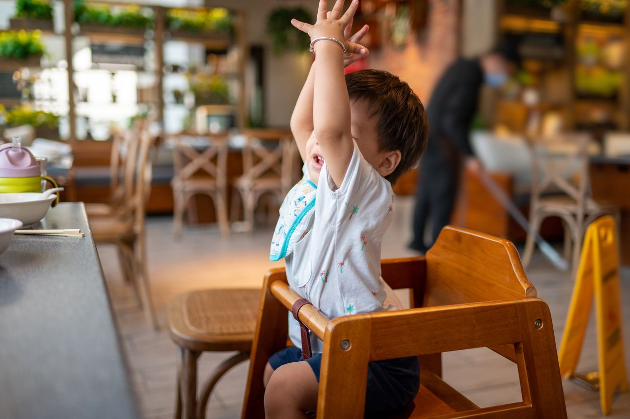Dass er für den Hochstuhl seines Sohnes den vollen Preis zahlen sollte, ärgerte den Journalisten Frédéric (Symbolbild).