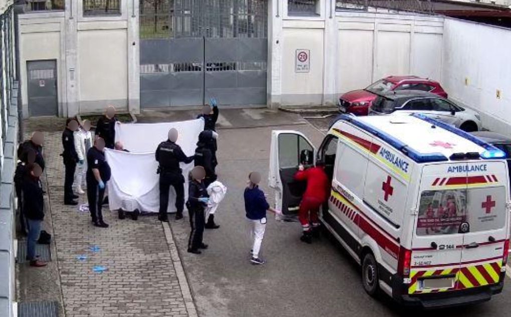 Aktuell werde gegen zwölf Beteiligte ermittelt, für alle Beteiligten gilt die Unschuldsvermutung.