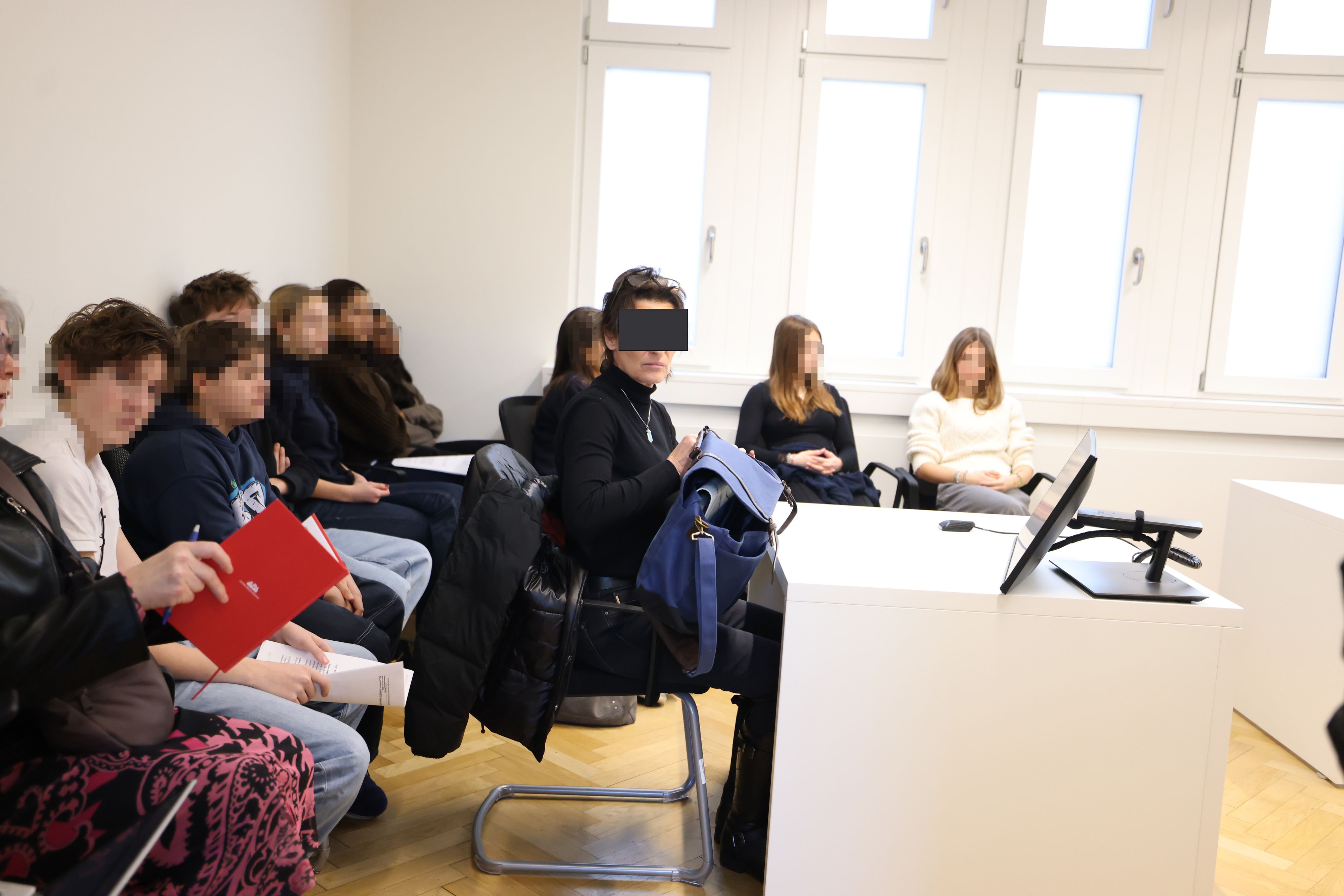 Frau (54) wegen gefährlicher Drohung am Wiener Landl angeklagt. 