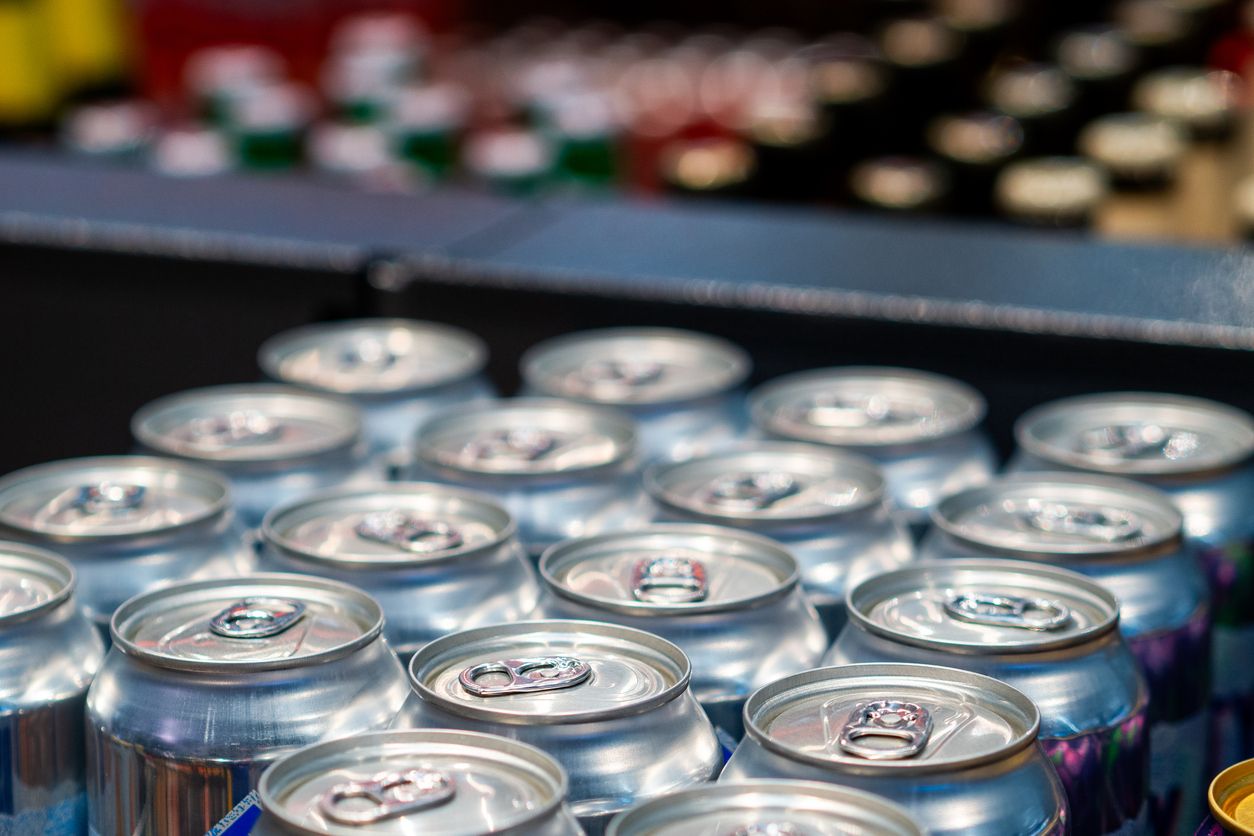 Die Diebesbeute: drei Dosen Bier. (Symbolbild)