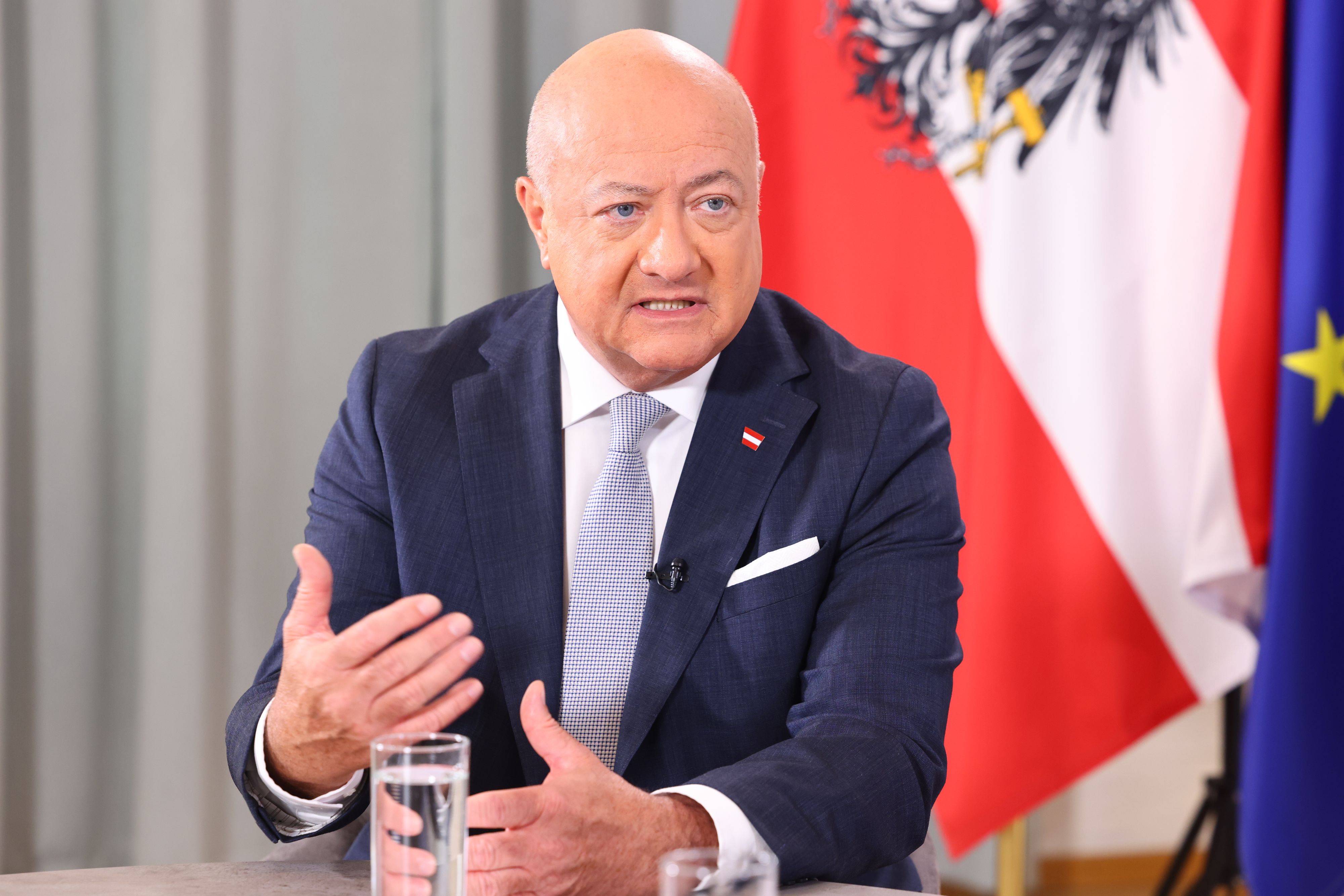 Bundeskanzler Christian Stocker muss seine Israel-Reise absagen.