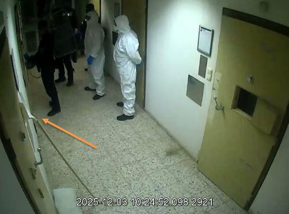 Laut Justizministerium habe sich der Insasse bei der geplanten Verlegung 