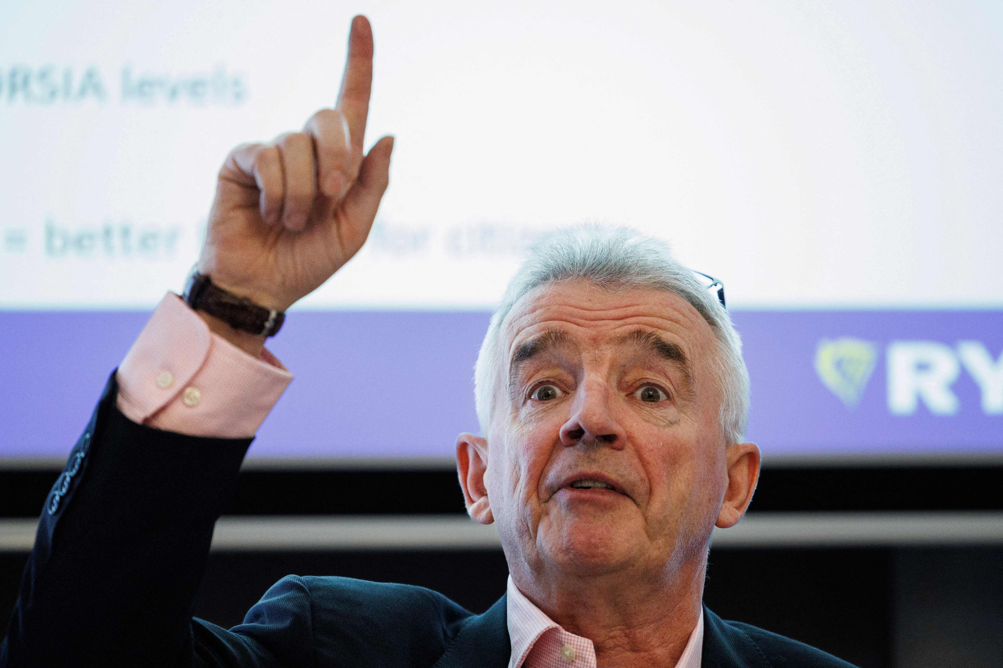 Der Ryanair-Boss feuert erneut gegen die Luftverkehrssteuer.