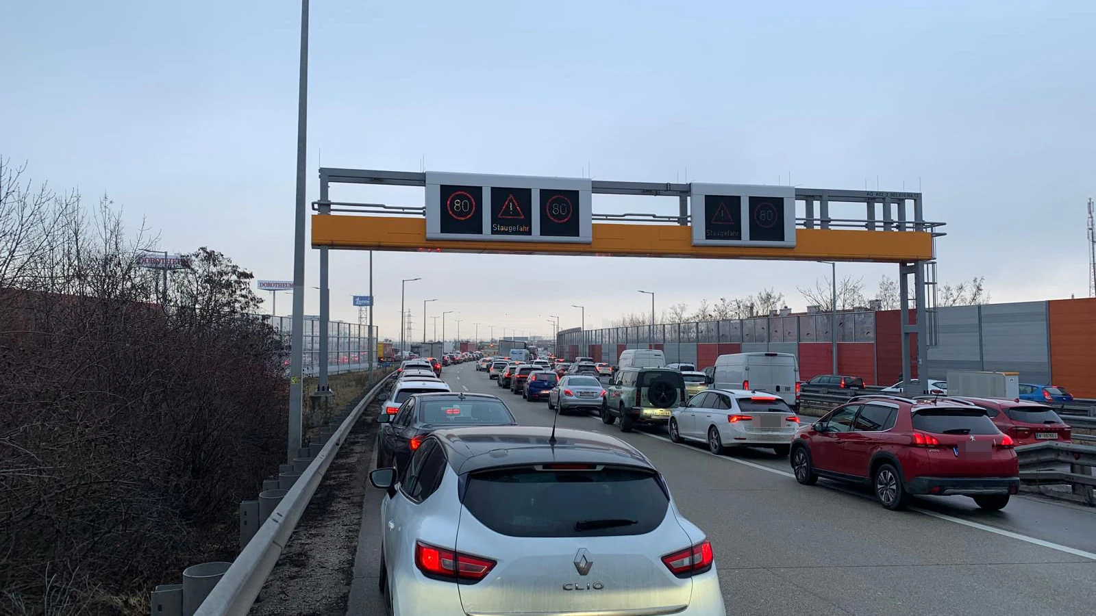 Heute.at - Baustelle! Staugefahr am Wochenende auf der Tangente