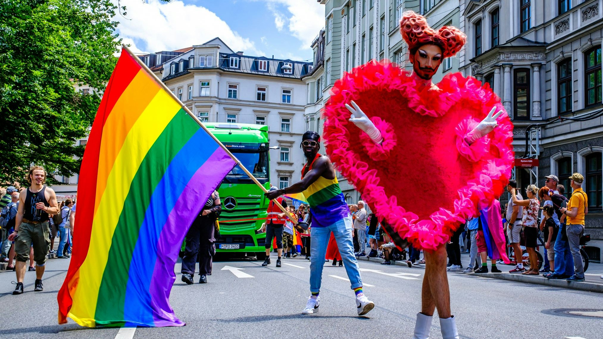 Heute.at - Demo für Vielfalt – Regenbogenparade kommt nach Villach