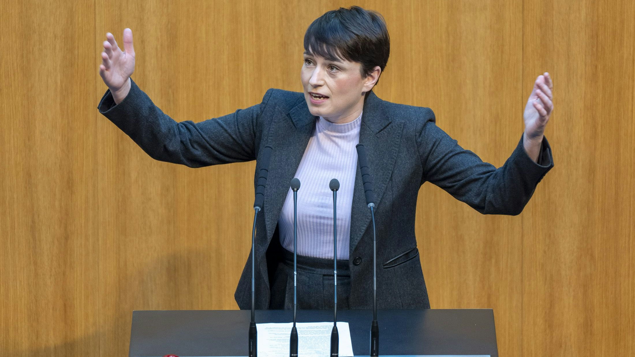 Heute.at - Grüne wollen geheimen Gagen-Deal kippen