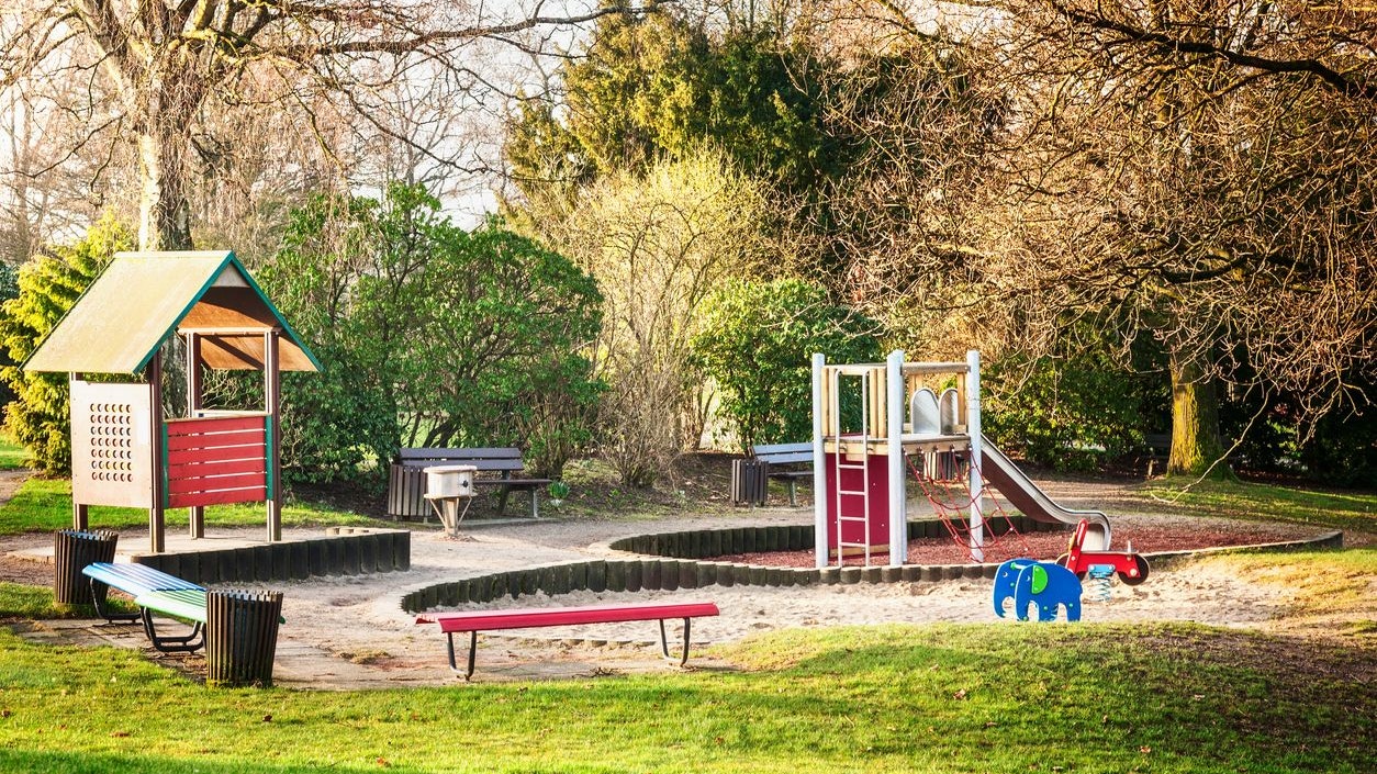 Heute.at - Asbest-Schock! Spielplatz und Raststätte gesperrt
