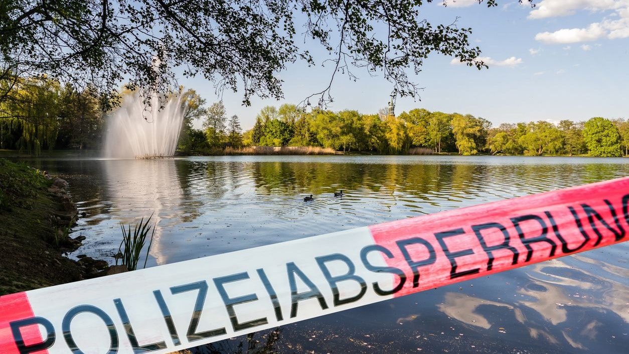 Heute.at - Bub (14) lag tot am See – Verdacht auf Verbrechen