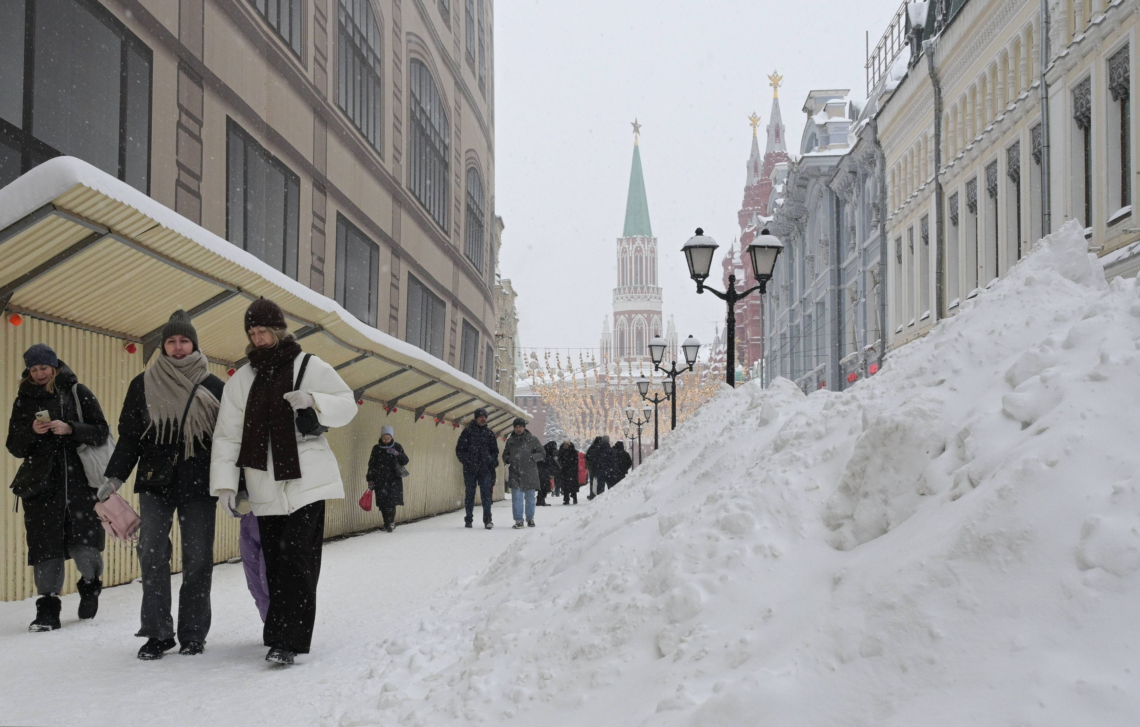 In Moskau fiel so viel Schnee wie seit über 200 Jahren nicht mehr.