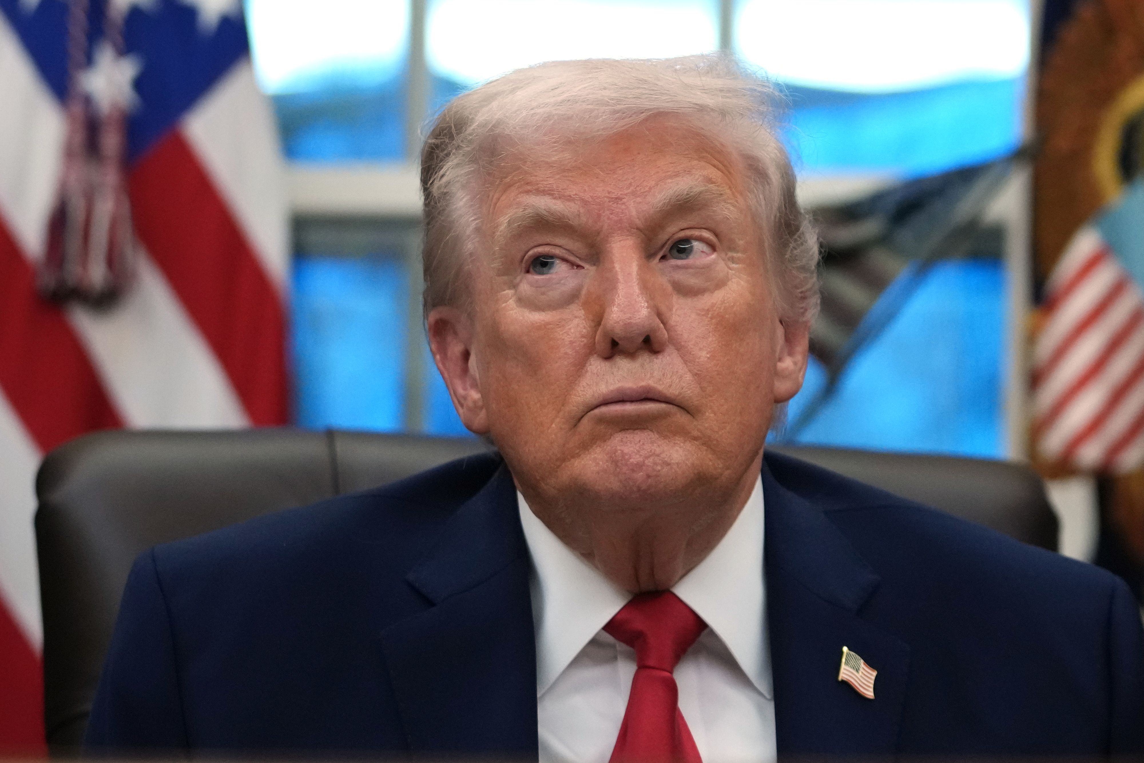 Beobachter fragen sich, ob die auffälligen Reden mehr sind als nur ein exzentrischer Stil.