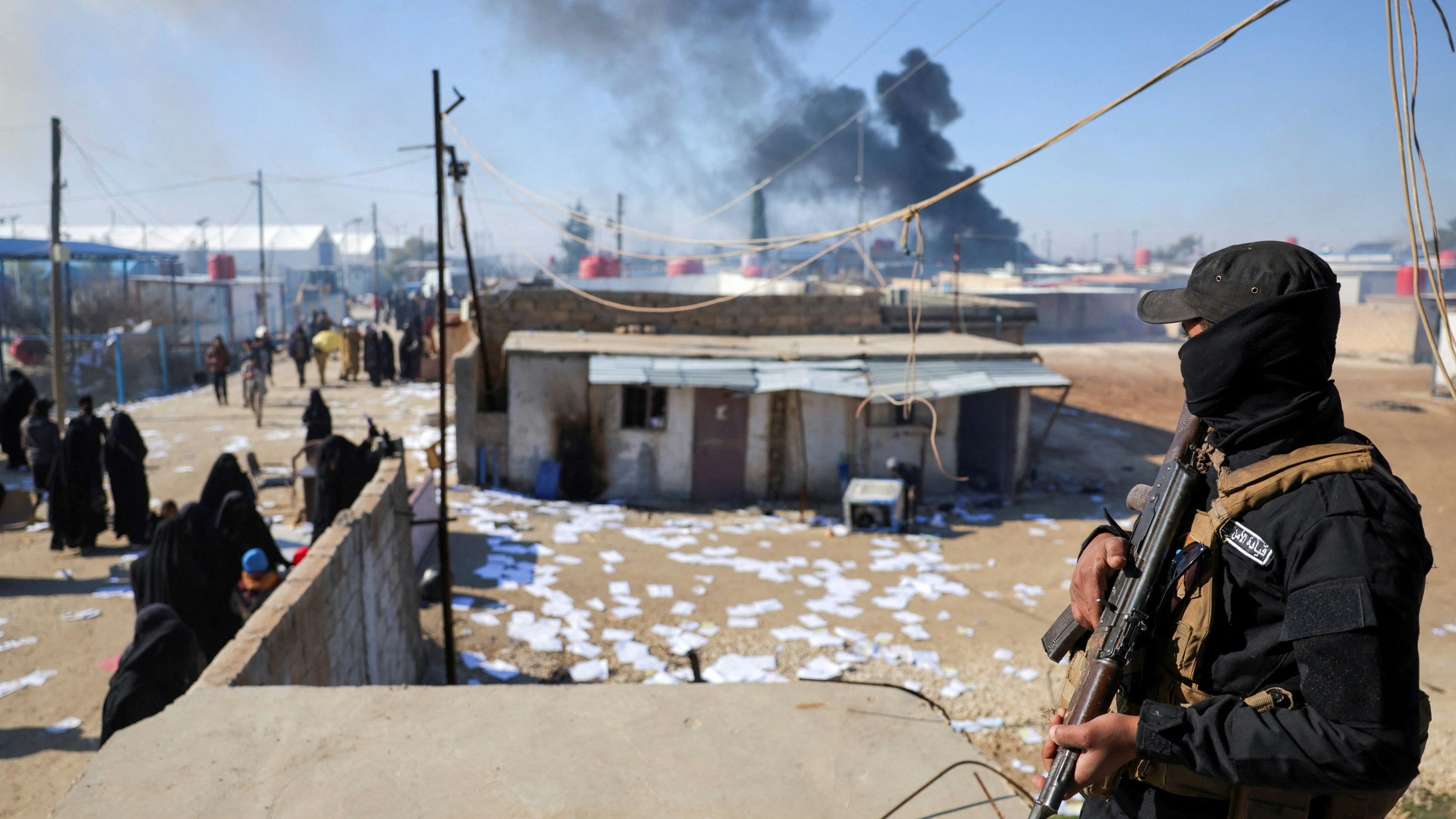 Heute.at - Syrische Armee riegelt IS-Lager Al-Hol vollständig ab