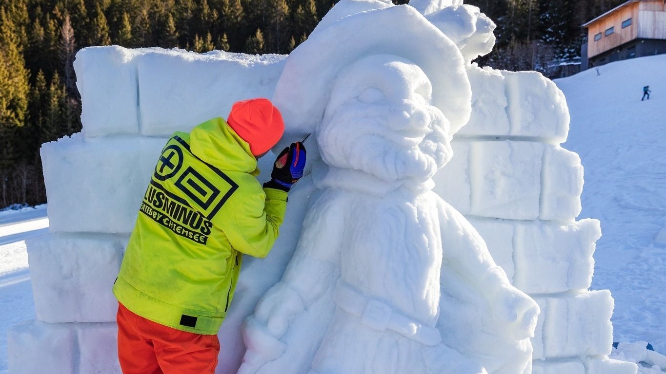 Unter dem Motto "Comic &amp; Co." nehmen ikonische Figuren und bekannte Helden Form an.