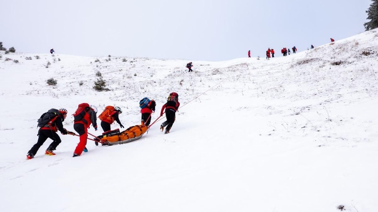 Heute.at - Bergrettung Lackenhof probt den Lawinen-Ernstfall