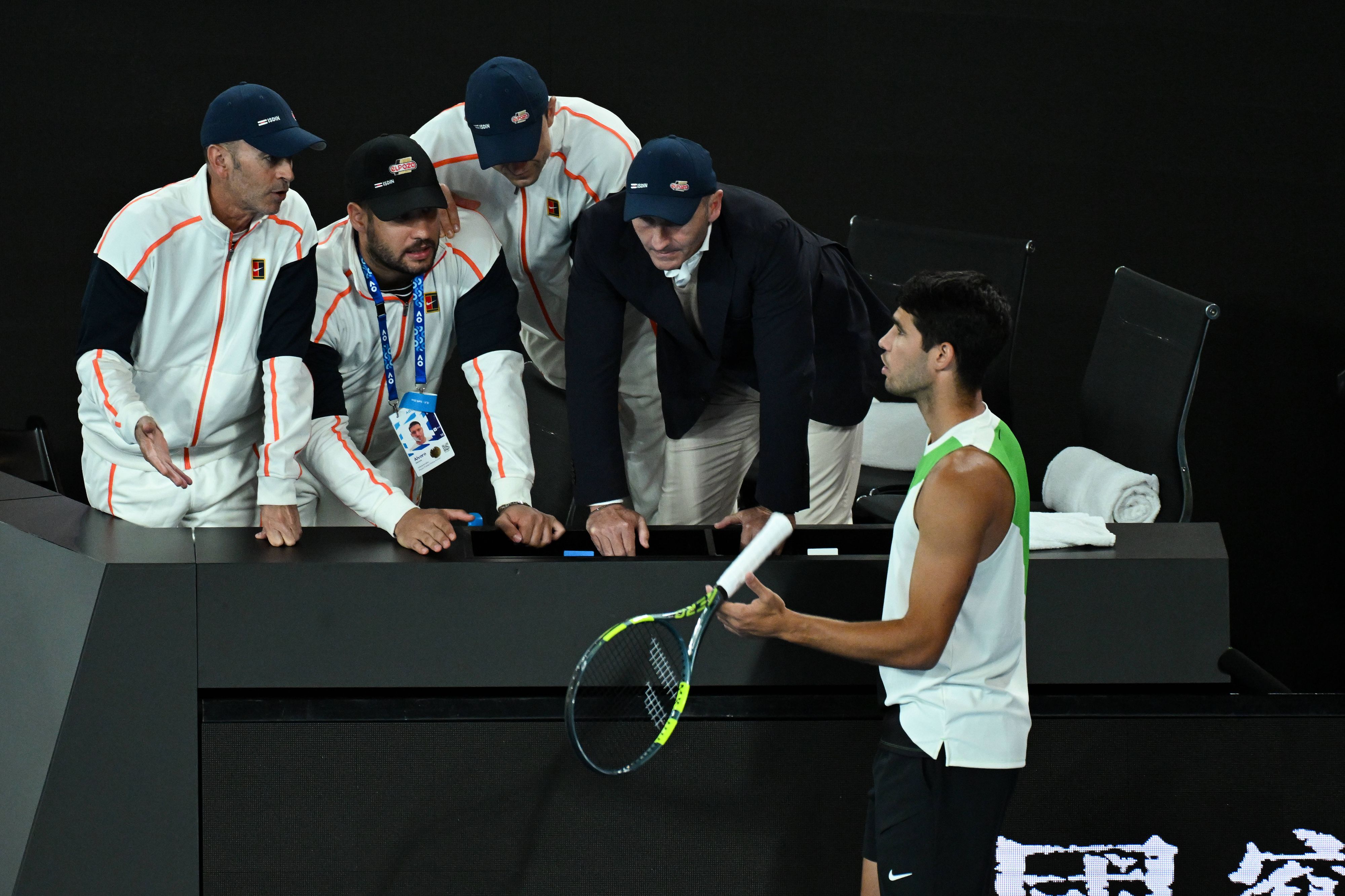 Heute.at - Djokovic-Bevorzugung? Alcaraz tobt im Finale wegen Dach