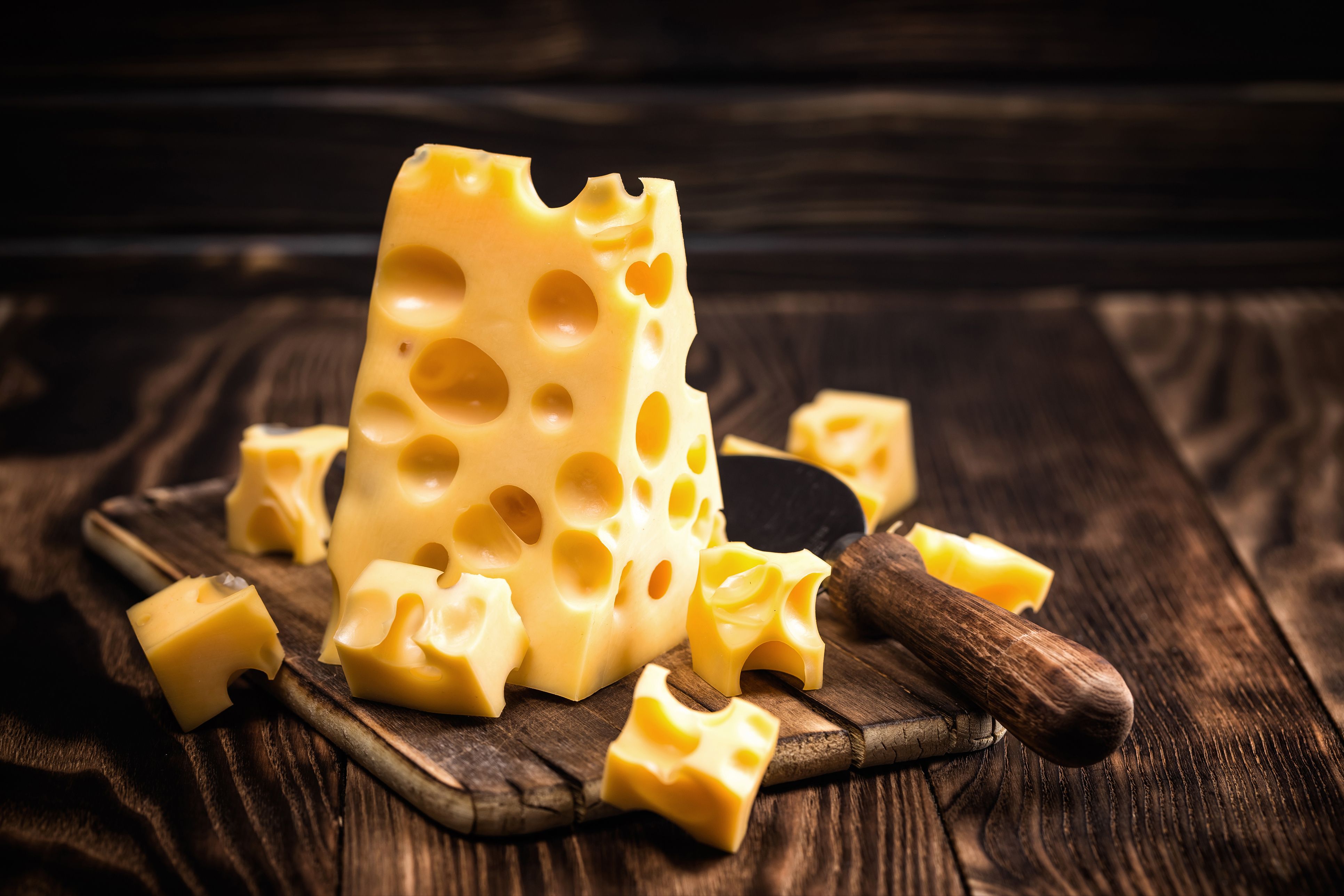Emmentaler wird in Österreich seit mehr als 90 Jahren hergestellt.
