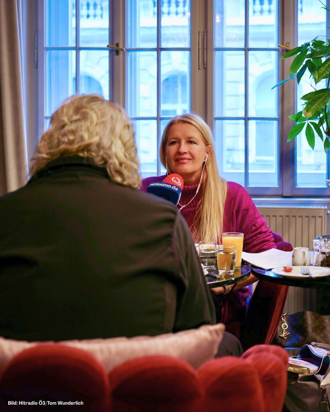 Claudia ganz emotional: Peter Cornelius zu Gast im 