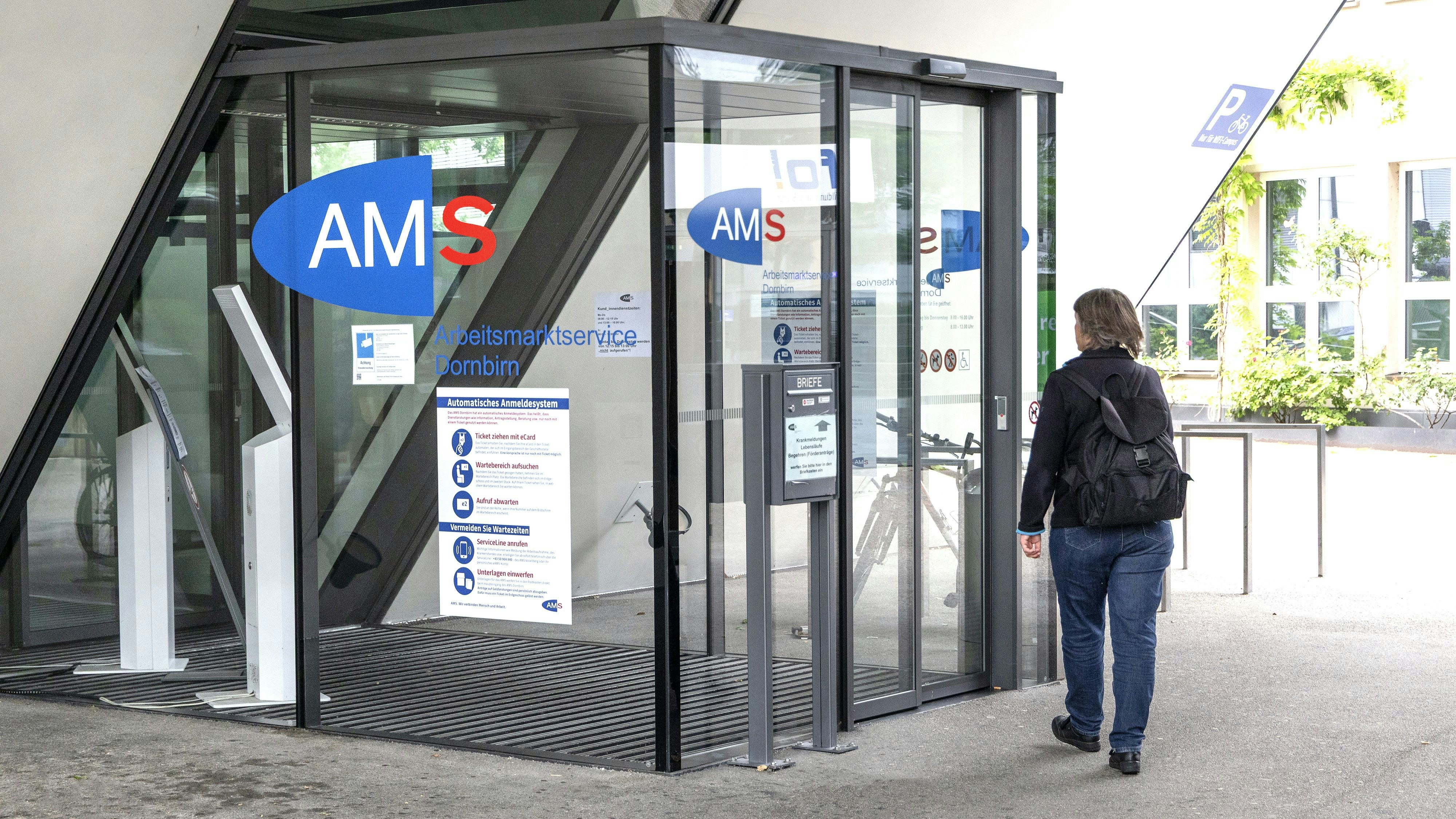 Heute.at - Mehr Arbeitslose, weniger Jobs – Lage bleibt angespannt