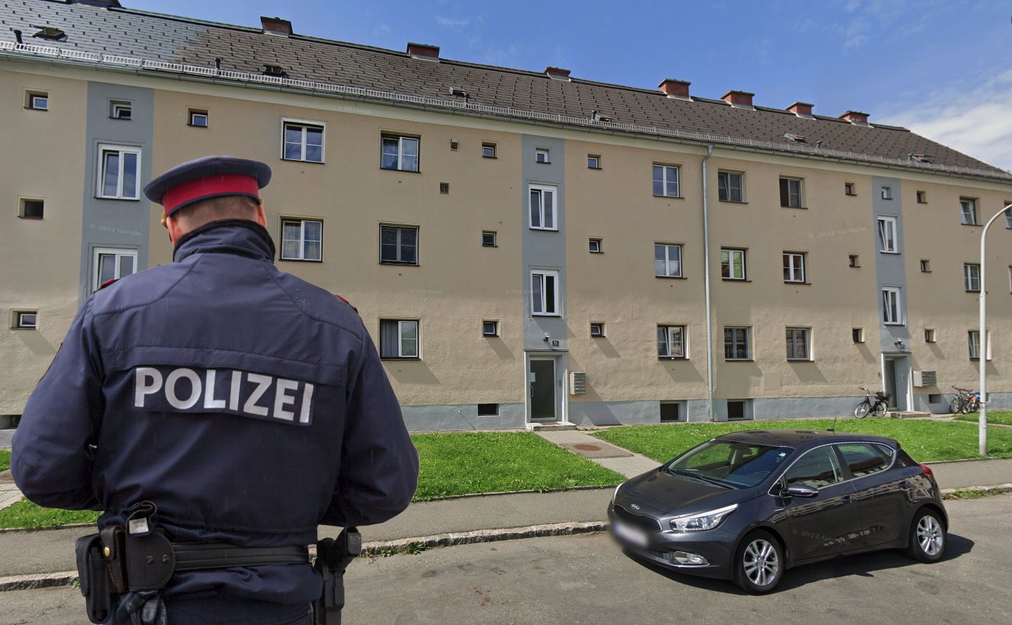 Die Bluttat ereignete sich in einem gelben Wohnblock nahe dem voestalpine-Stahlwerk in Leoben.