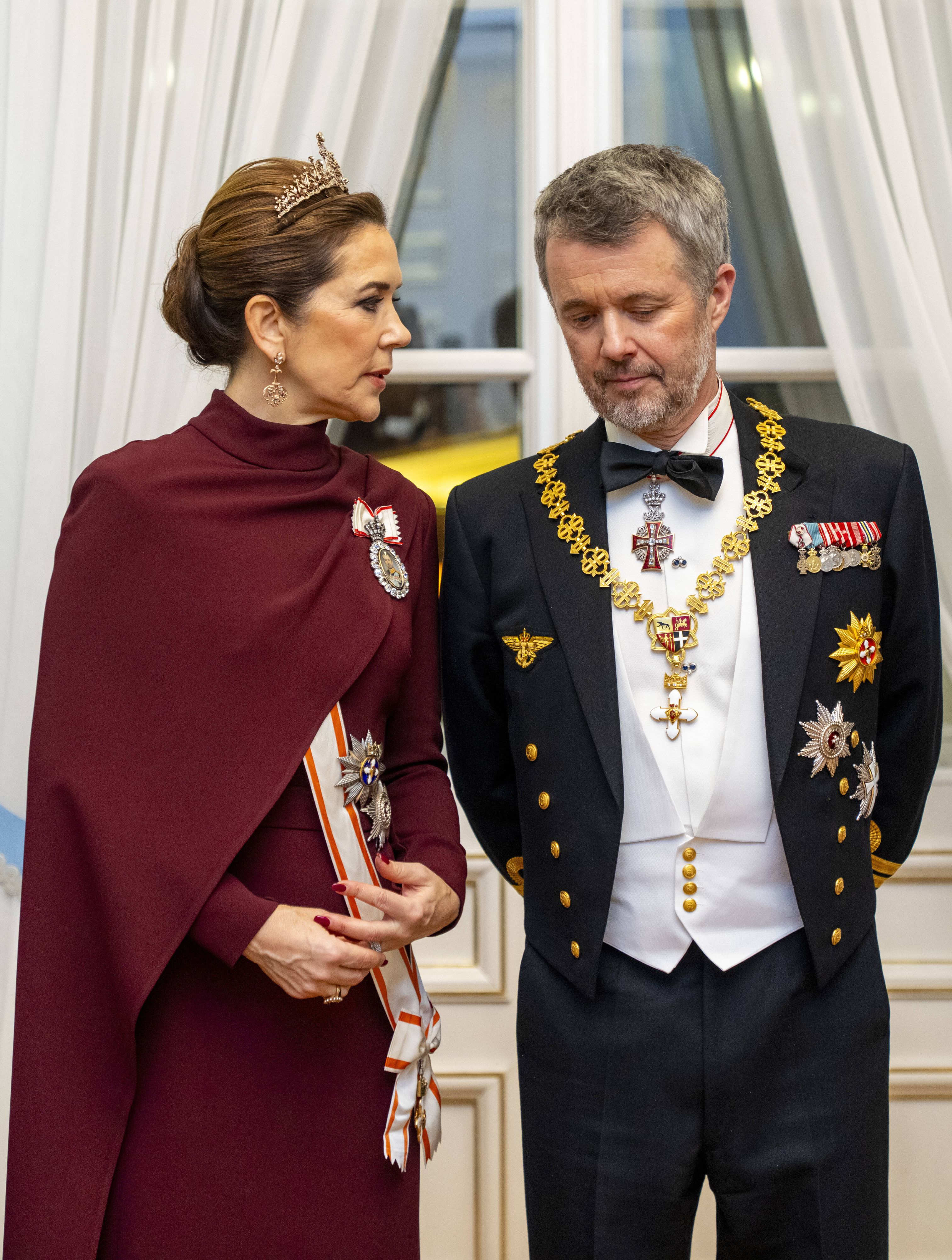 König Frederik von Dänemark mit seiner Frau Königin Mary 