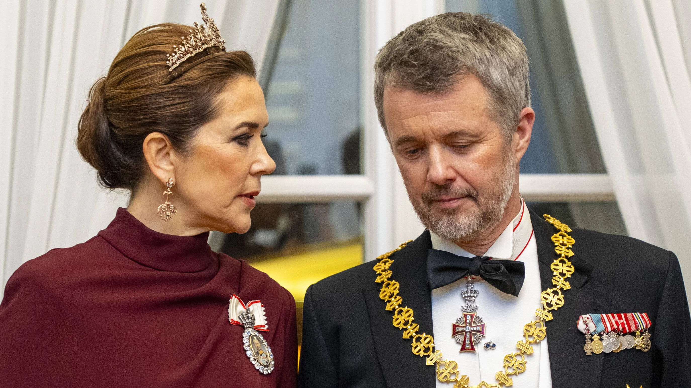 König Frederik von Dänemark mit seiner Frau Königin Mary 