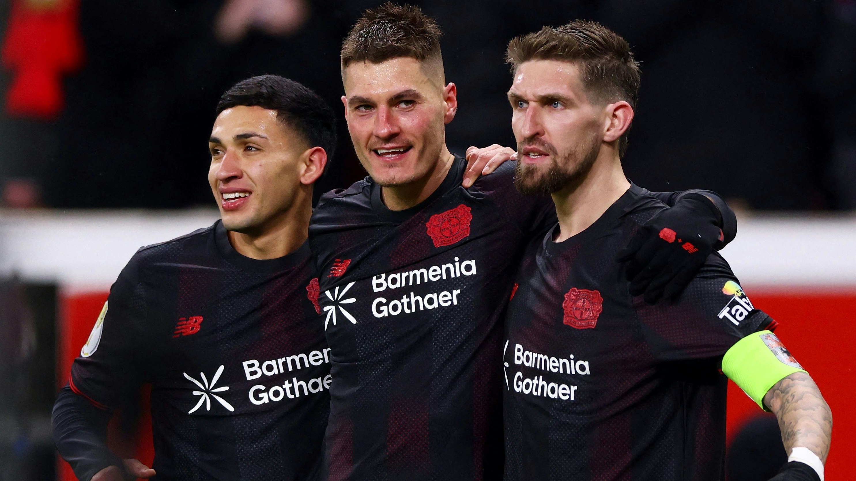 Bayer Leverkusen steigt im DFB-Pokal gegen St. Pauli auf. 