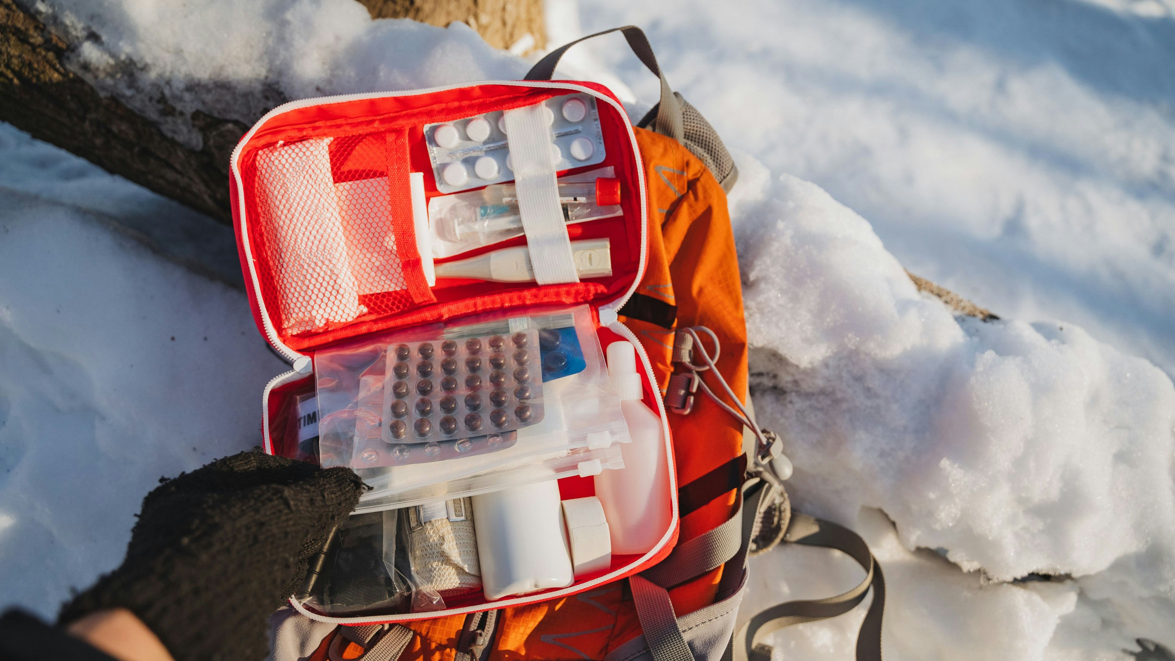 Heute.at - Ski-Apotheke – DAS vergessen die meisten Wintersportler