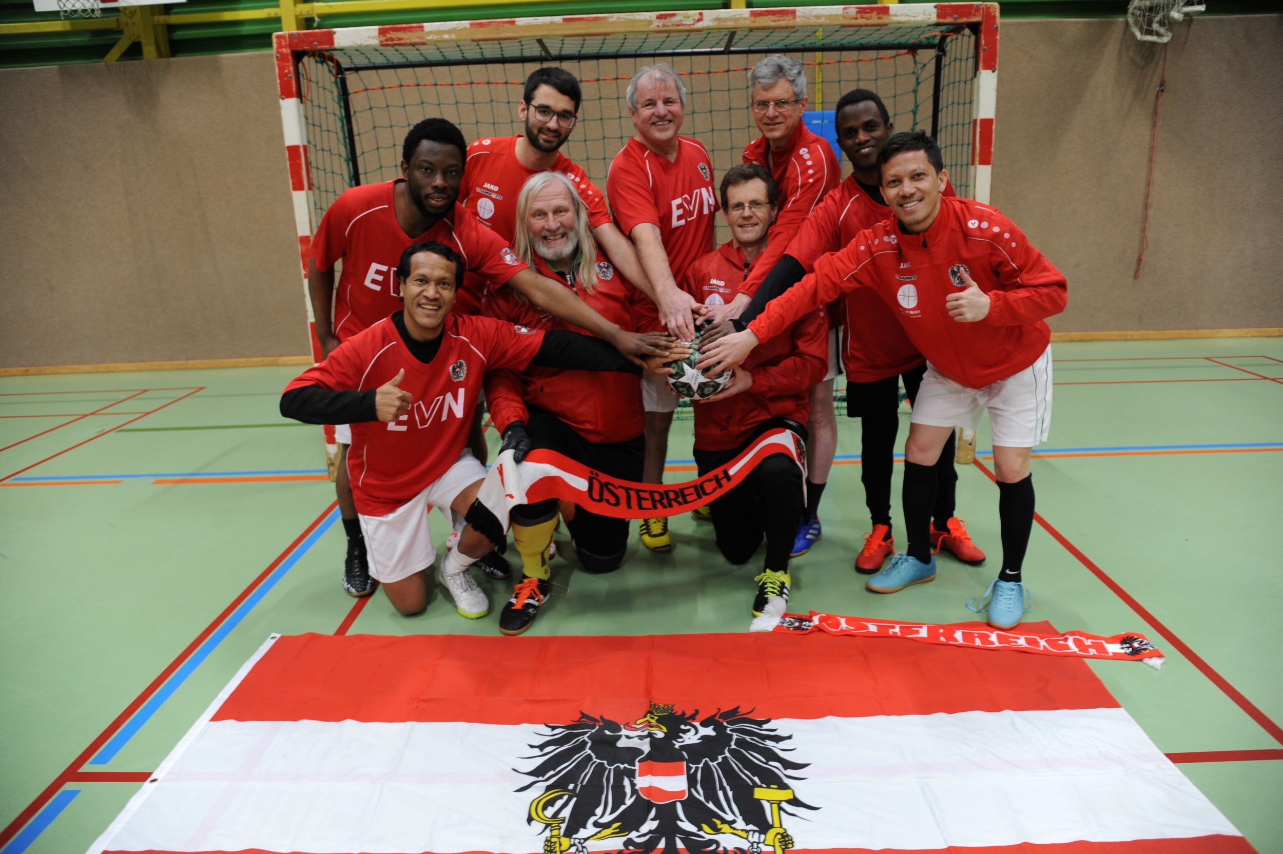 Priester von ganz Österreich kämpfen um den Europameisterschafts-Titel in Polen. Hier sind sie bei ihrem letzten Training in Ybbs.