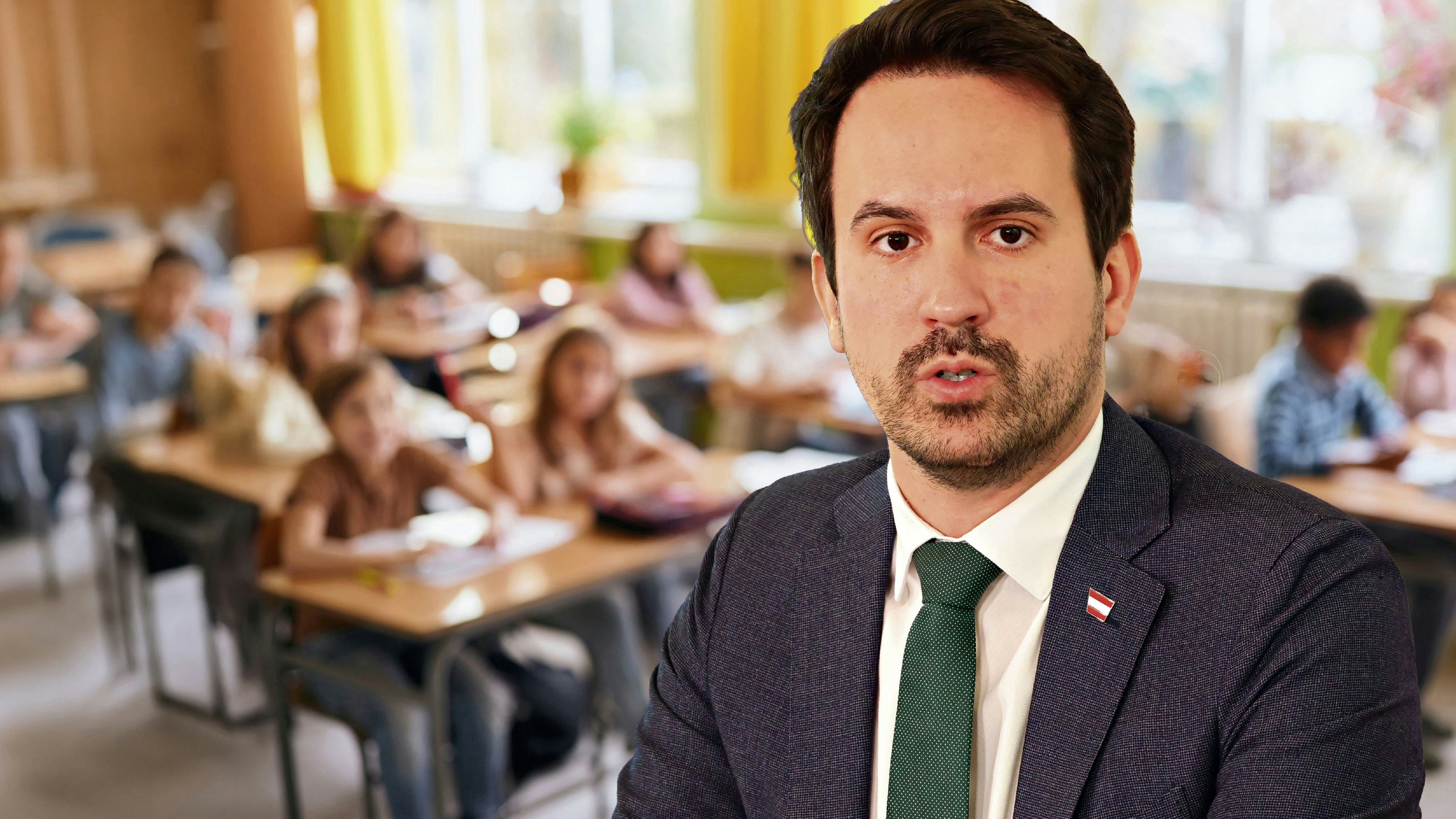 Bildungsminister Christoph Wiederkehr (Neos) präsentierte die Ergebnisse der großen Umfrage zum Schulsystem.
