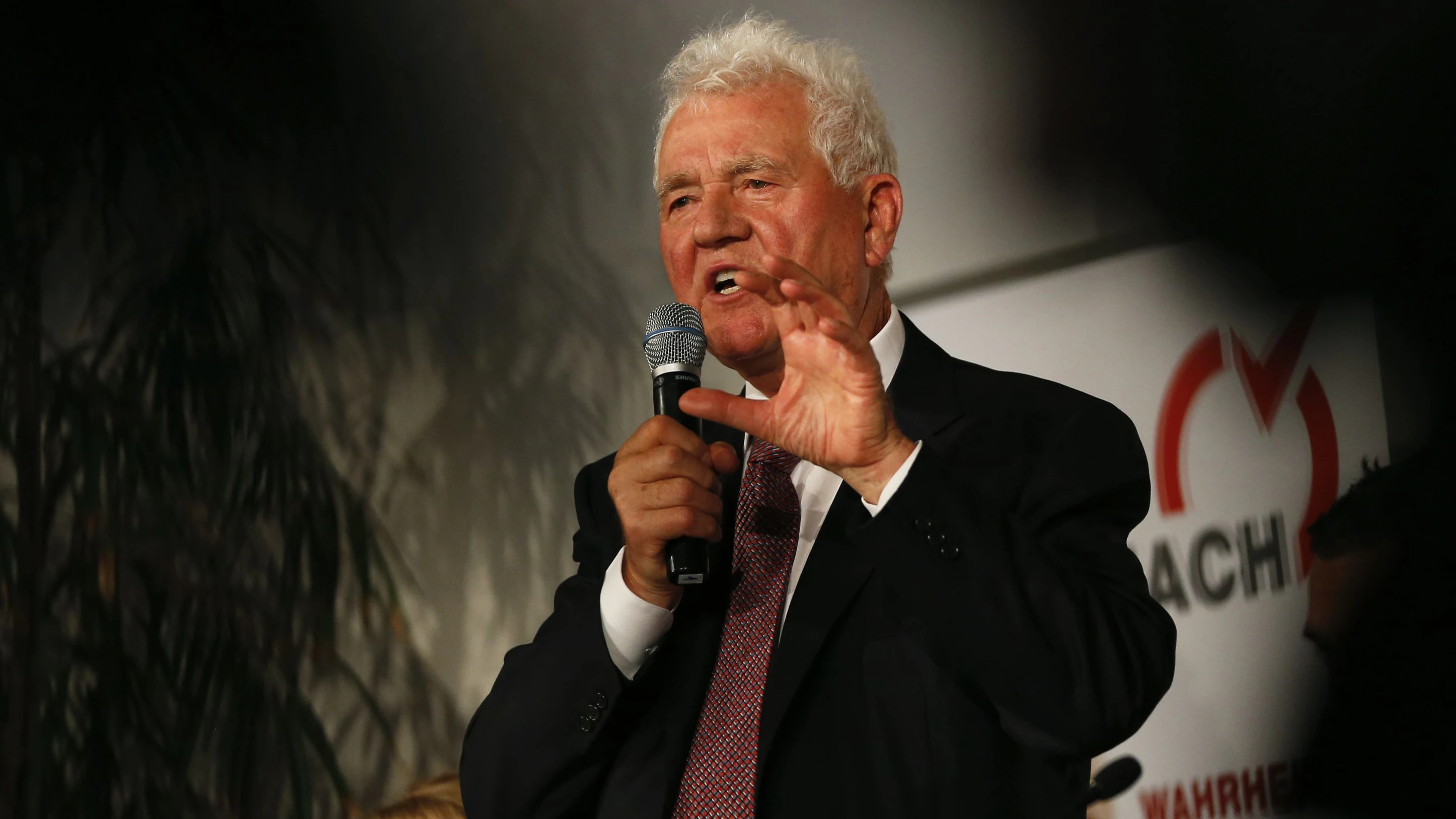 Heute.at - Richter sprechen Frank Stronach in 2 Punkten schuldig
