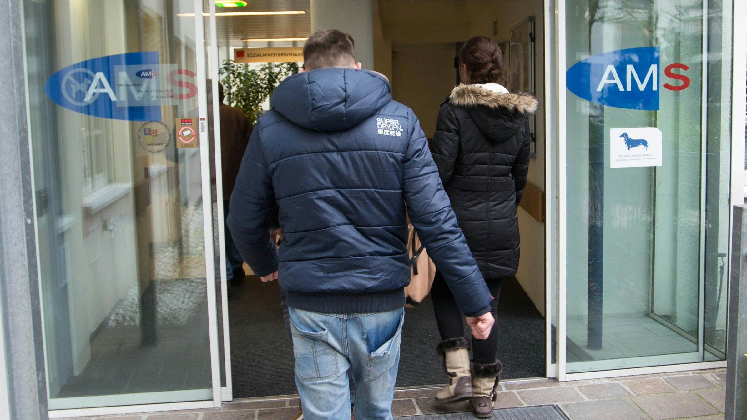 Heute.at - Nimmt stark zu – AMS-Leiter macht Schock-Aussage