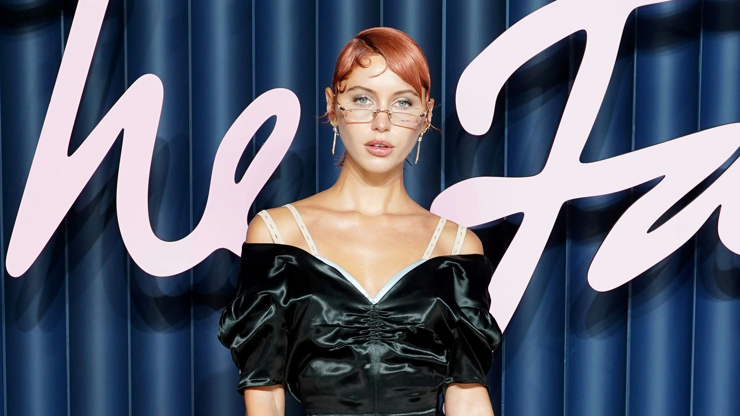 Heute.at - Swarovski holt Jude-Law-Tochter in die Opernball-Loge