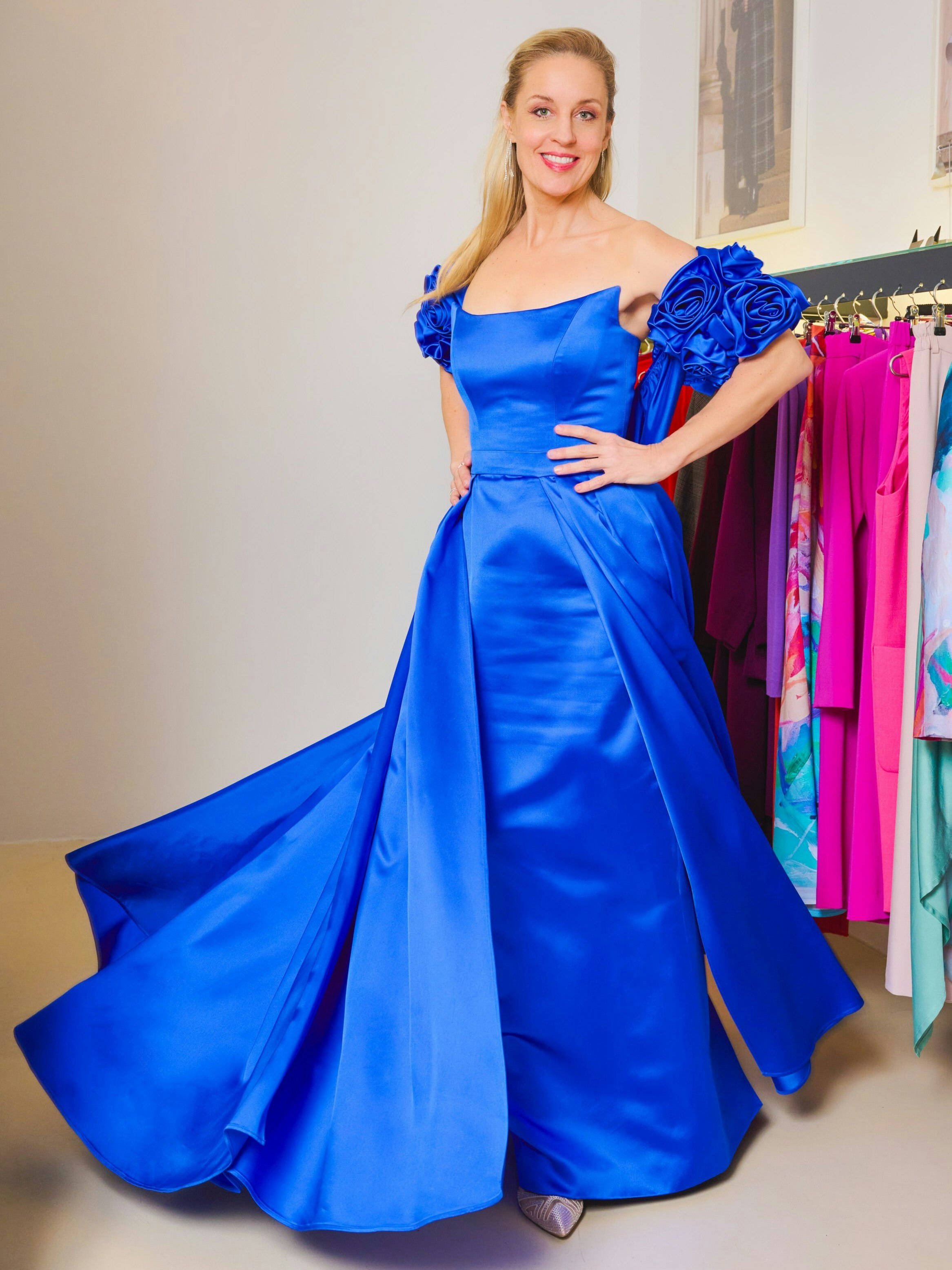 Lilian Klebow in ihrer Opernball-Robe