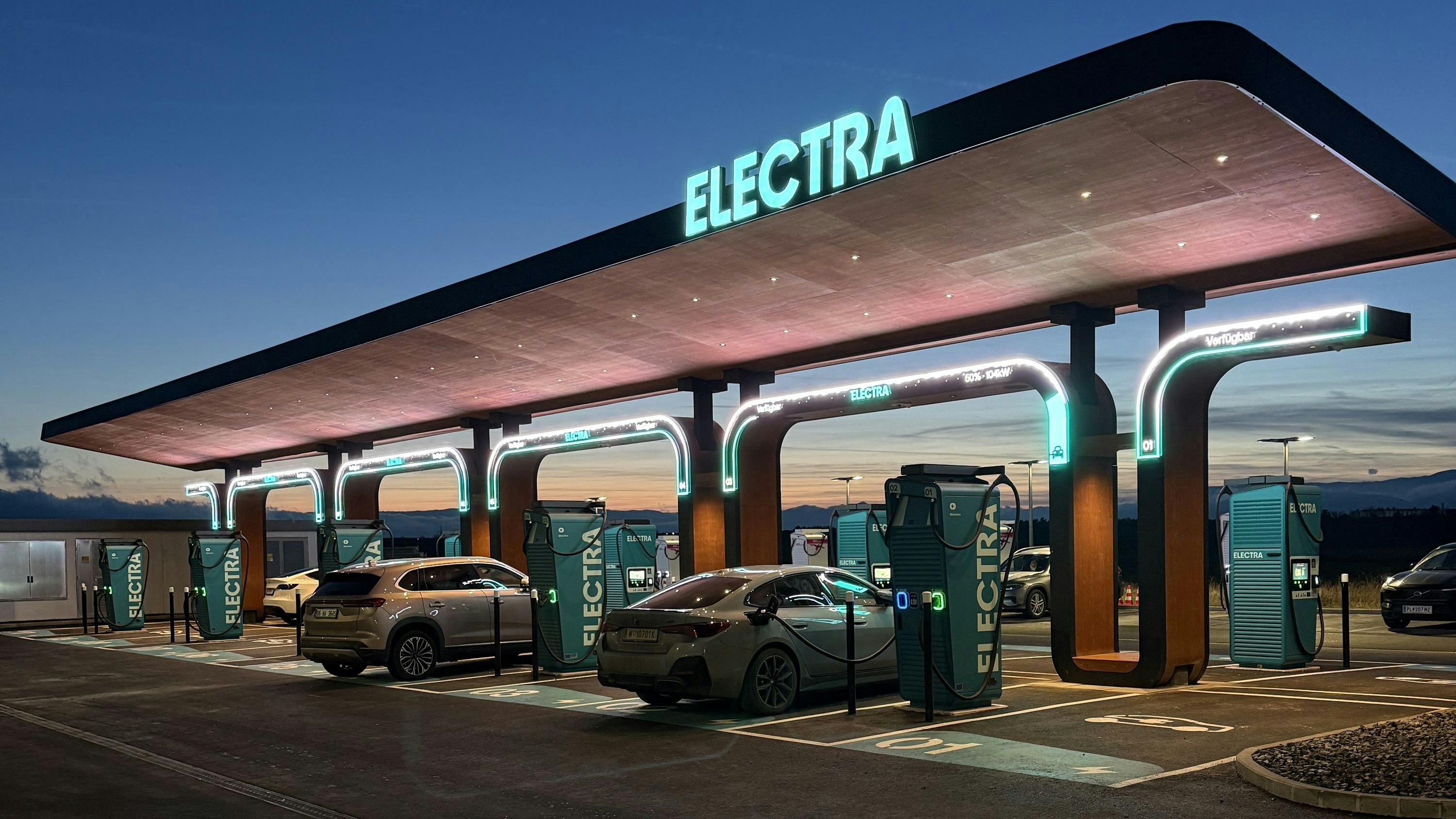Electra-Station in Wiener Neustadt: Der Anbieter hat sein Ladenetz von drei auf 25 Schnelllade-Hubs ausgebaut.