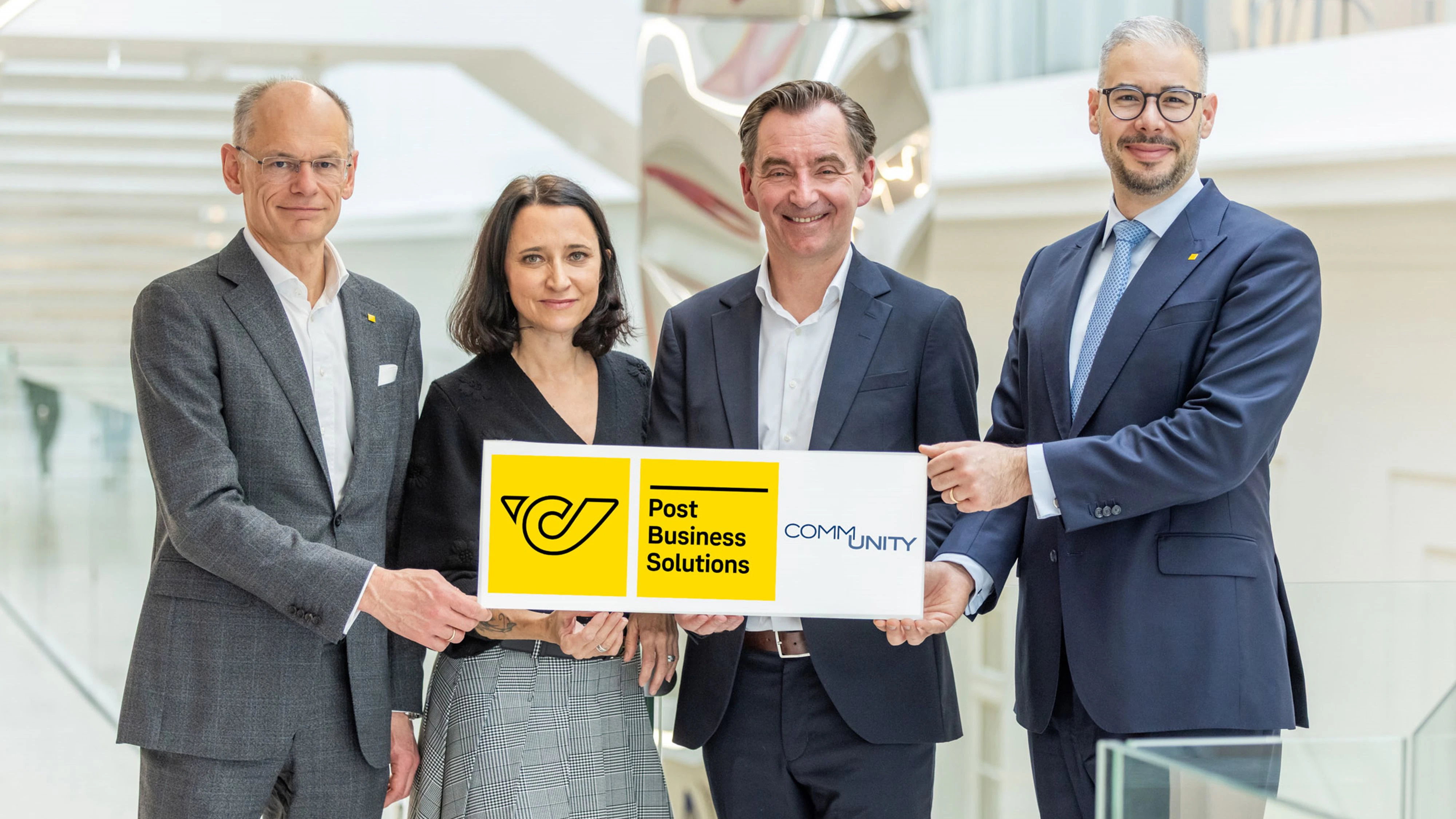 Walter Oblin, Generaldirektor der Österreichischen Post, Gudrun Baumgartner, Leitung Entwicklung Public Sector bei Comm-Unity, Michael Stark, Geschätsführer bei Comm-Unity, George Wallner, geschäftsführender Leiter der Post Business Solutions.