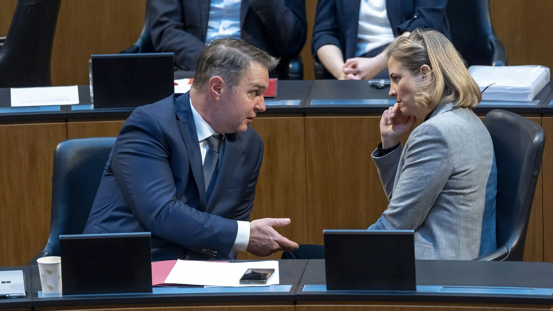 Heute.at - Gut für Geldbörse: Koalition sieht sich bestätigt