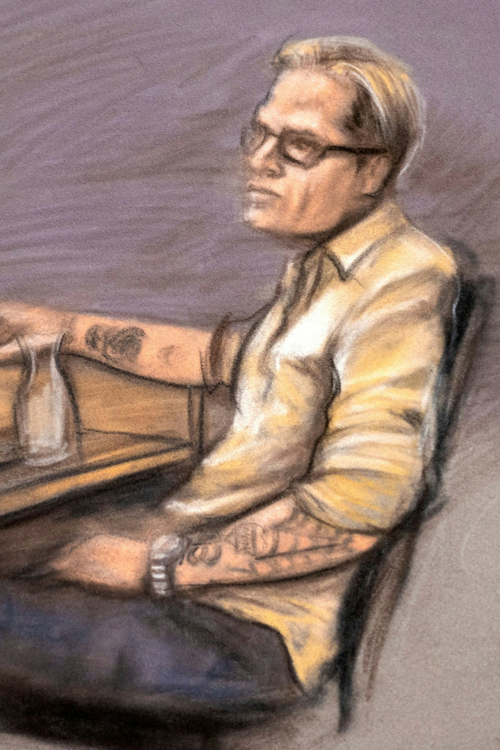 Knappe drei Stunden dauerte die erste Einvernahme von Marius Borg Høiby vor Gericht. Jeder Versuch, den Angeklagten zu fotografieren oder zu filmen,&nbsp; ist streng verboten