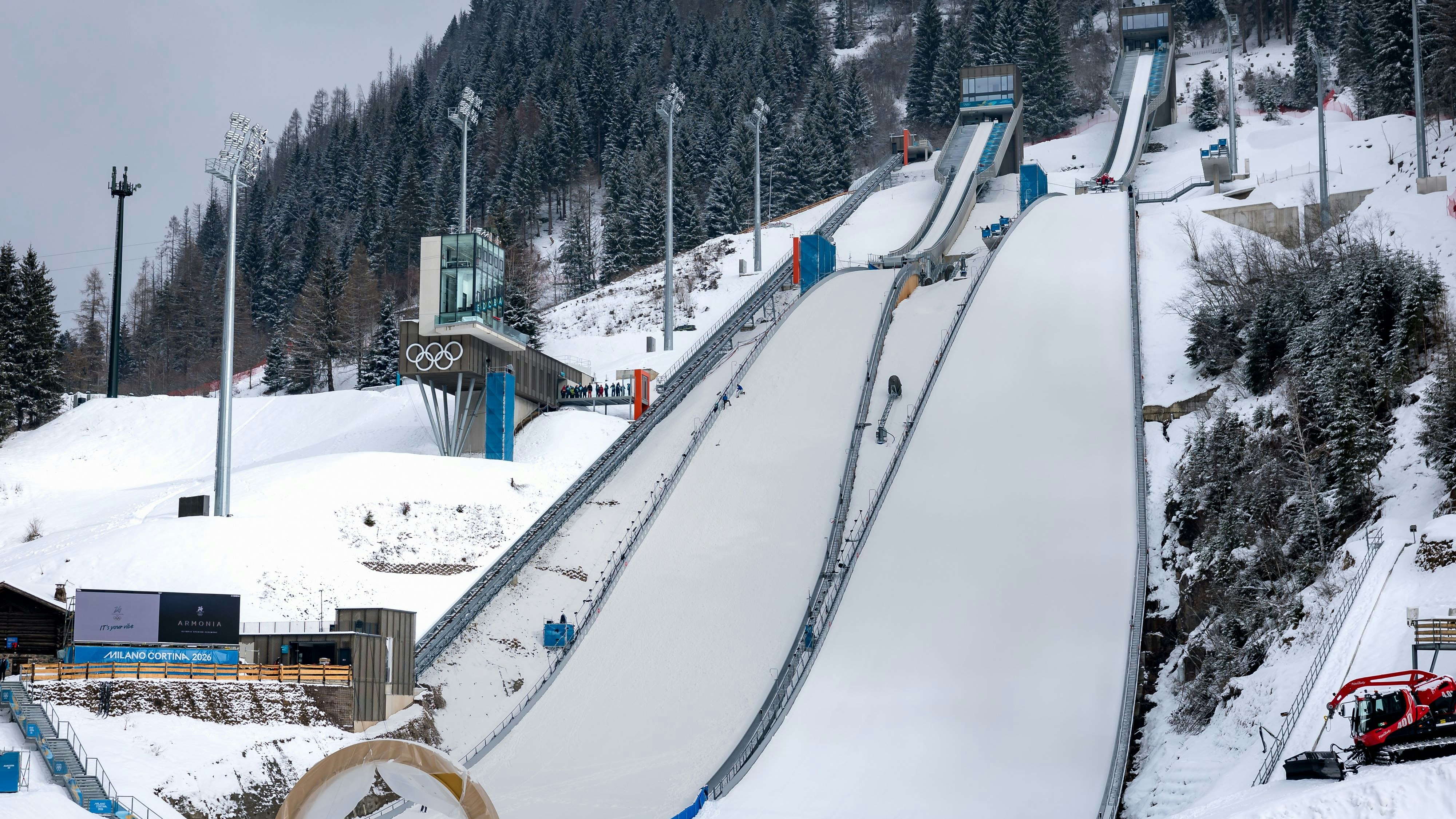 VAL DI FIEMME,ITALY,03.FEB.26 - OLYMPICS - Winter Olympic Games Milano Cortina 2026, preview. Image shows an overview of the Predazzo Ski Jumping Stadium. Photo: GEPA pictures/ Matthias Trinkl